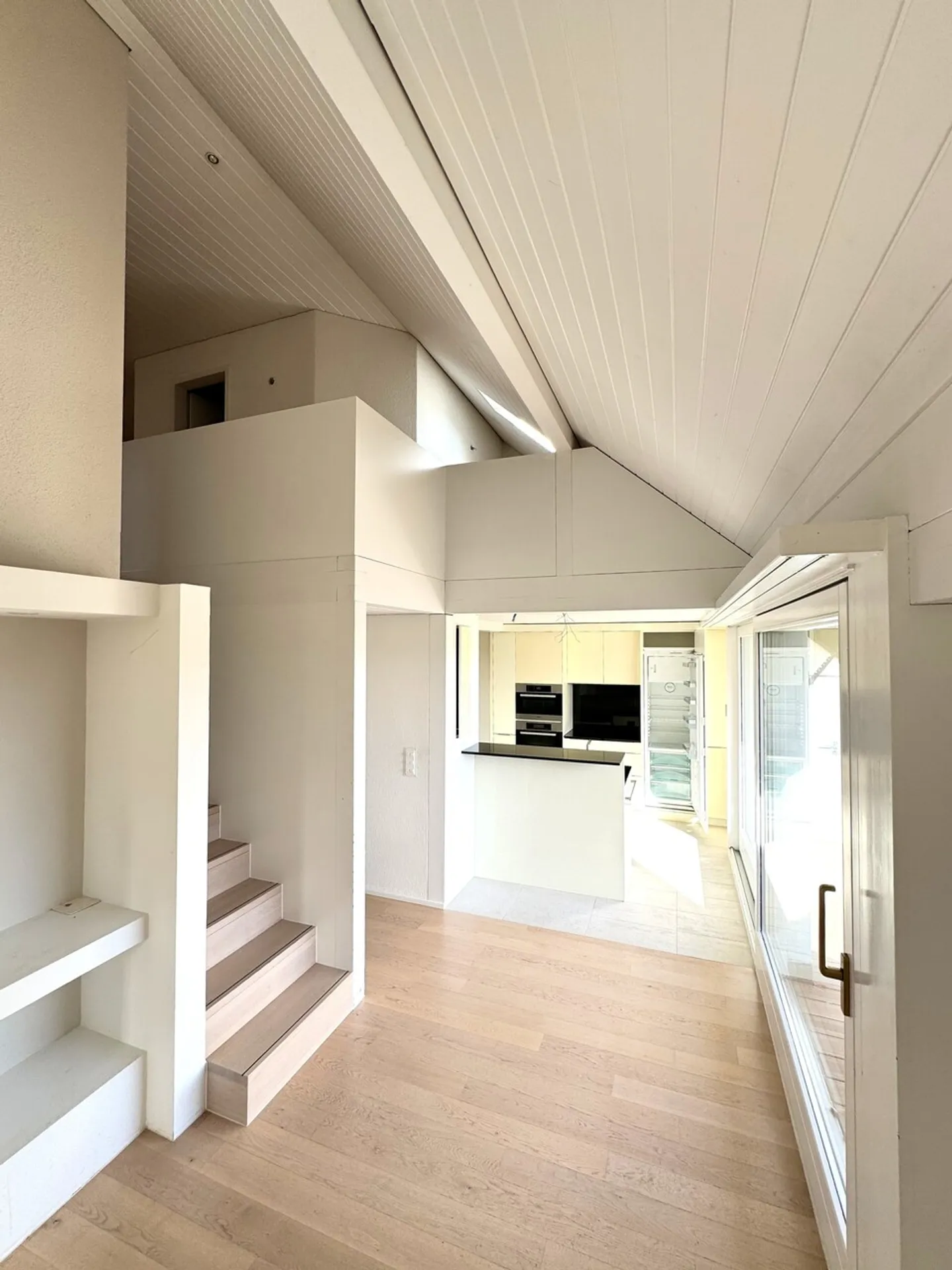 Central, quiet, sunny and at the top - Stylish family apartment - Photo 6 of 37