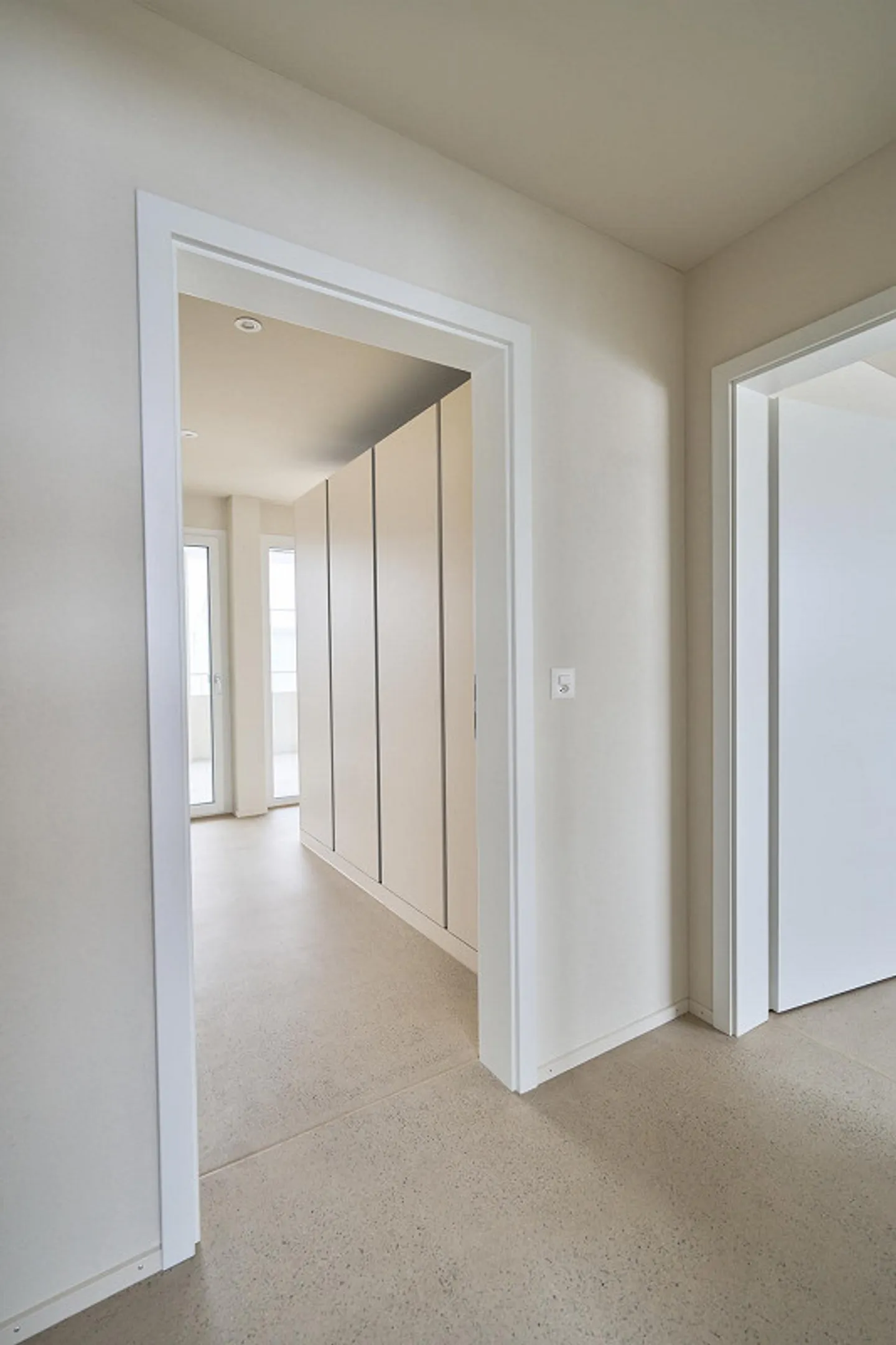 Appartamento moderno e centralmente situato nello standard di proprietà - Foto 11 di 19