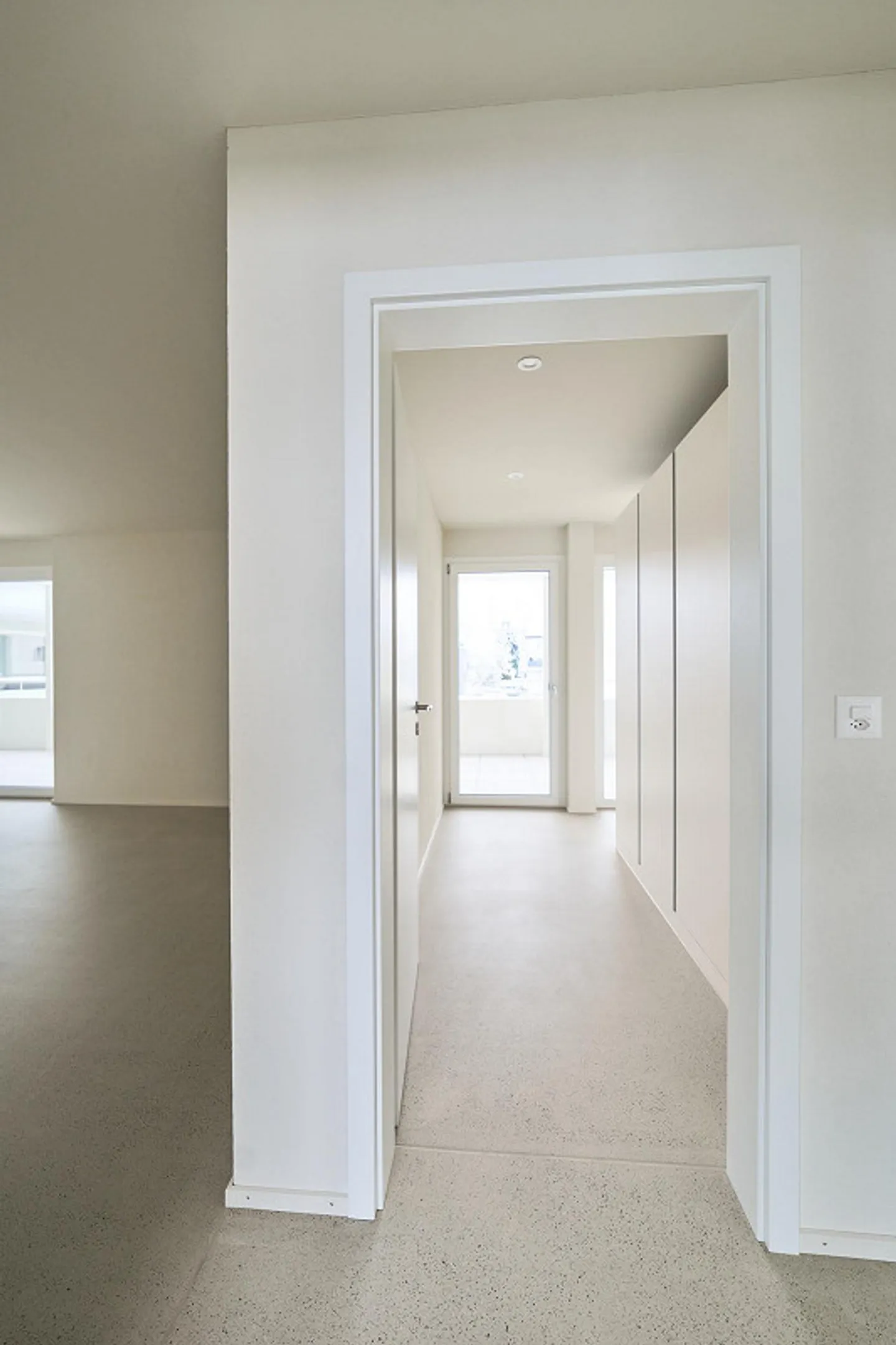 Appartamento moderno e centralmente situato nello standard di proprietà - Foto 12 di 19