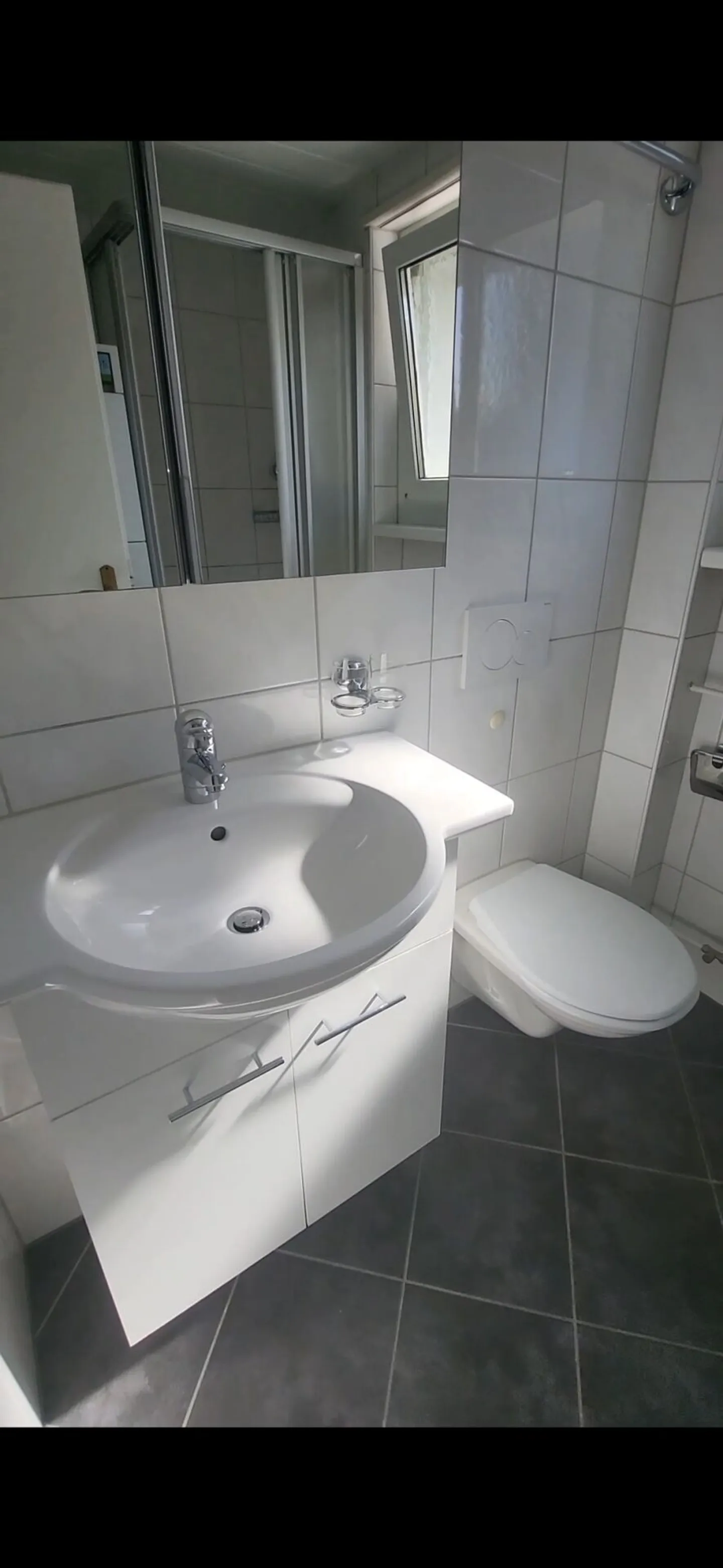 Grosszügige, helle Wohnung im ruhigem Wohnquartier - Foto 5 von 9