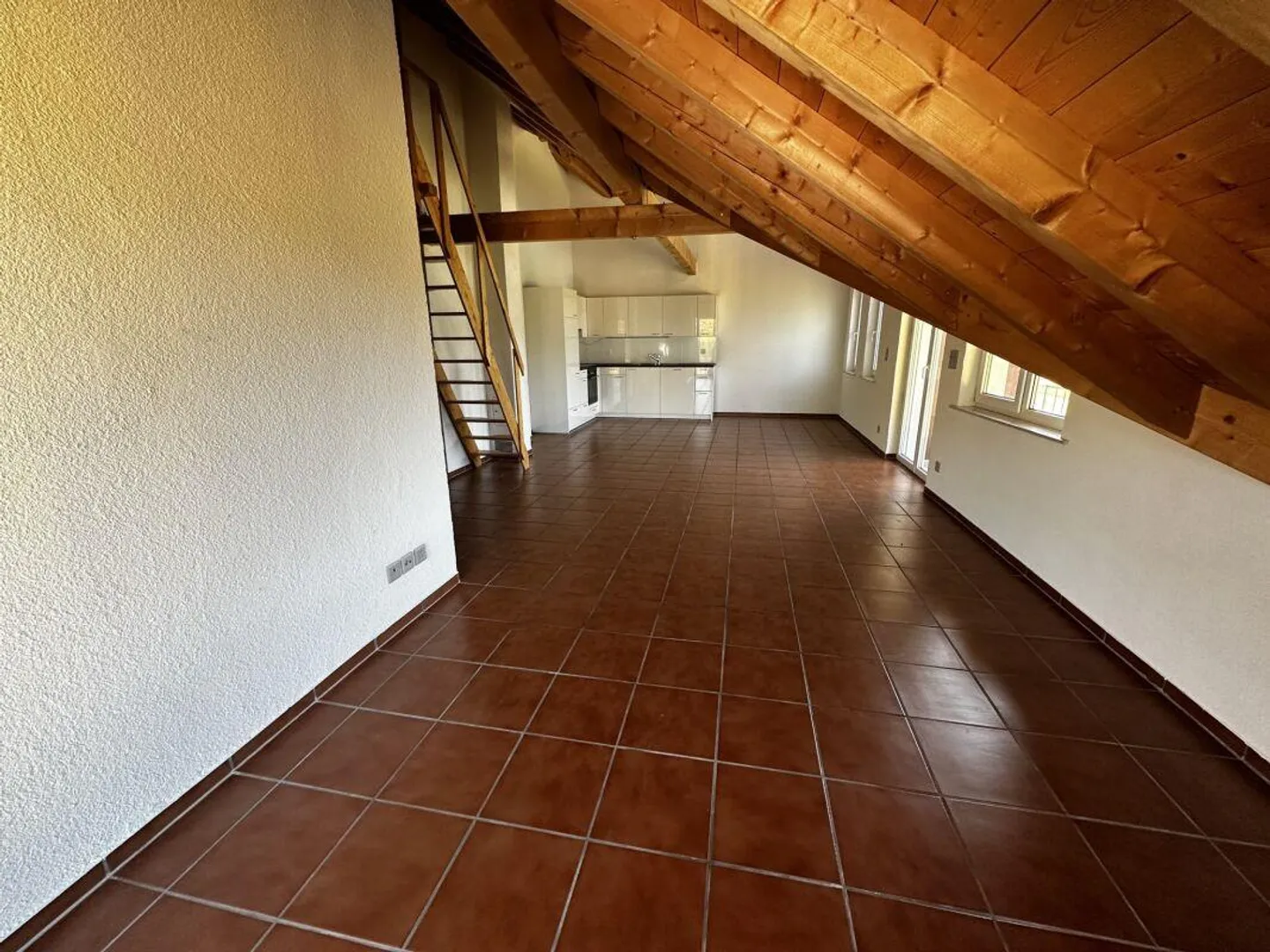 Charmante 3.5-Zimmer-Penthouse - Foto 3 von 9