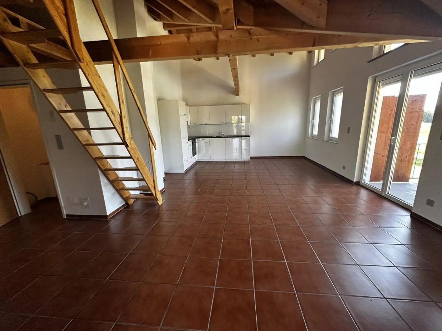 Charmante 3.5-Zimmer-Penthouse - Foto 4 von 9