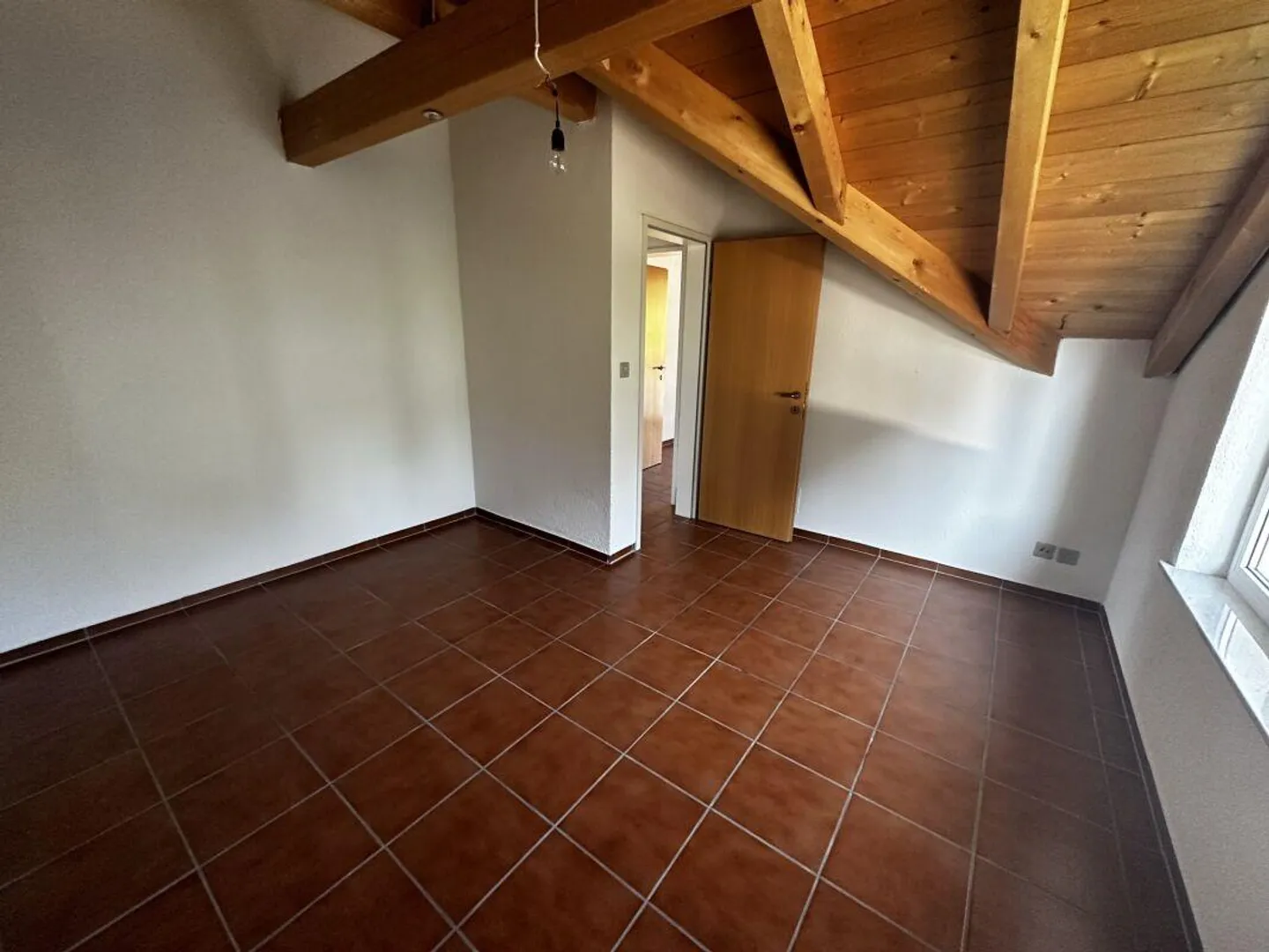 Charmante 3.5-Zimmer-Penthouse - Foto 6 von 9