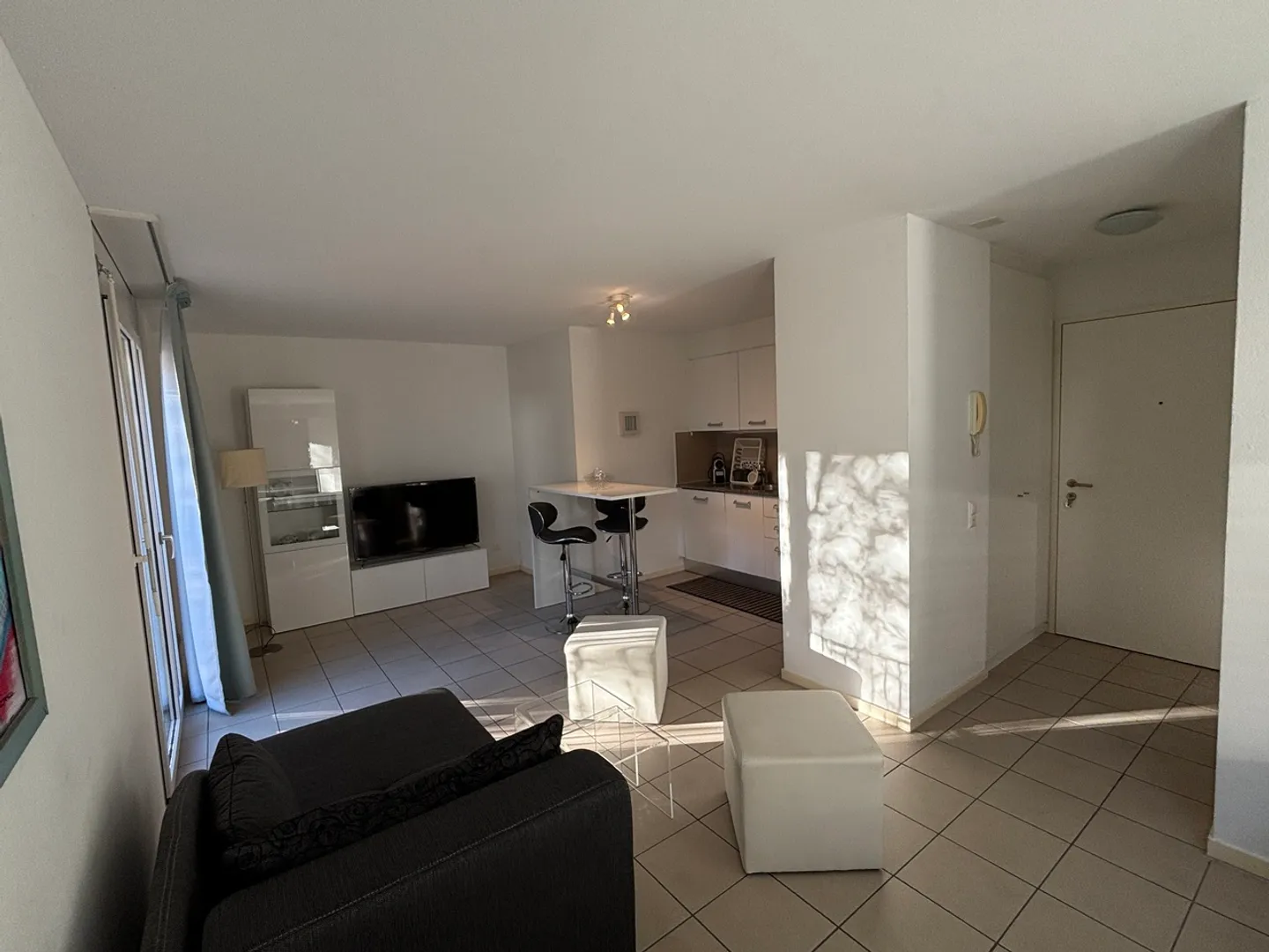 Appartement à louer à Giubiasco, élégant studio meublé - Photo 4 sur 10