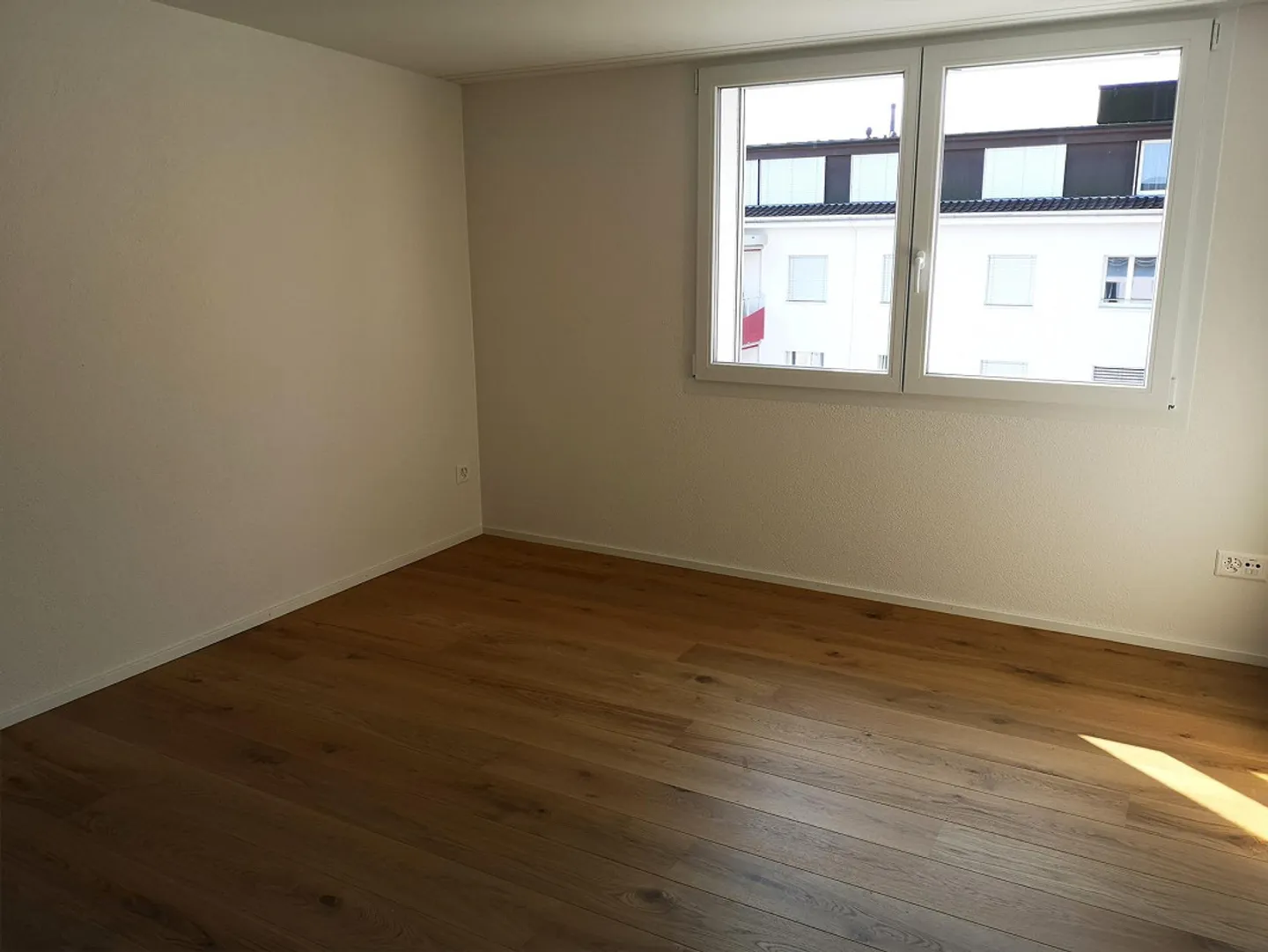 Modernes 3.5 Zimmer-Apartment - Foto 6 von 7