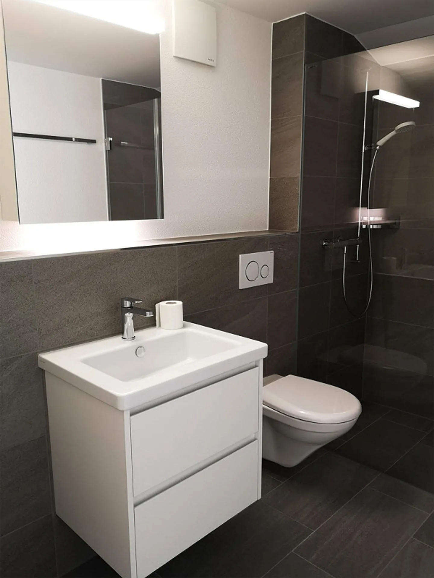Modernes 3.5 Zimmer-Apartment - Foto 7 von 7