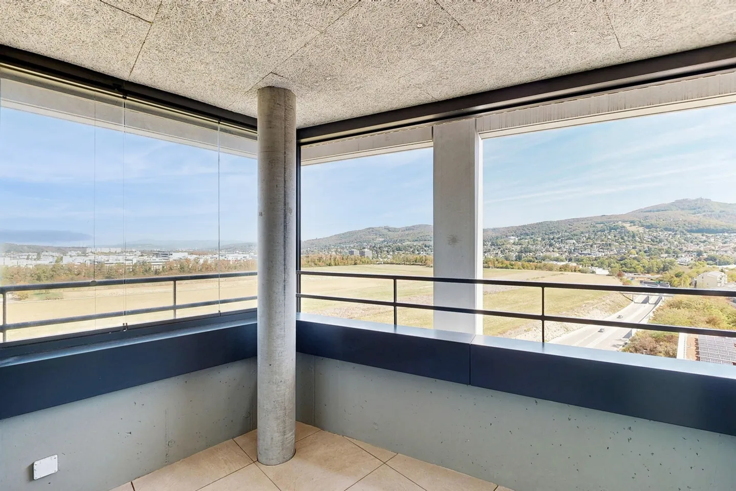 Modernes Apartment mit Aussicht - Foto 4 von 8