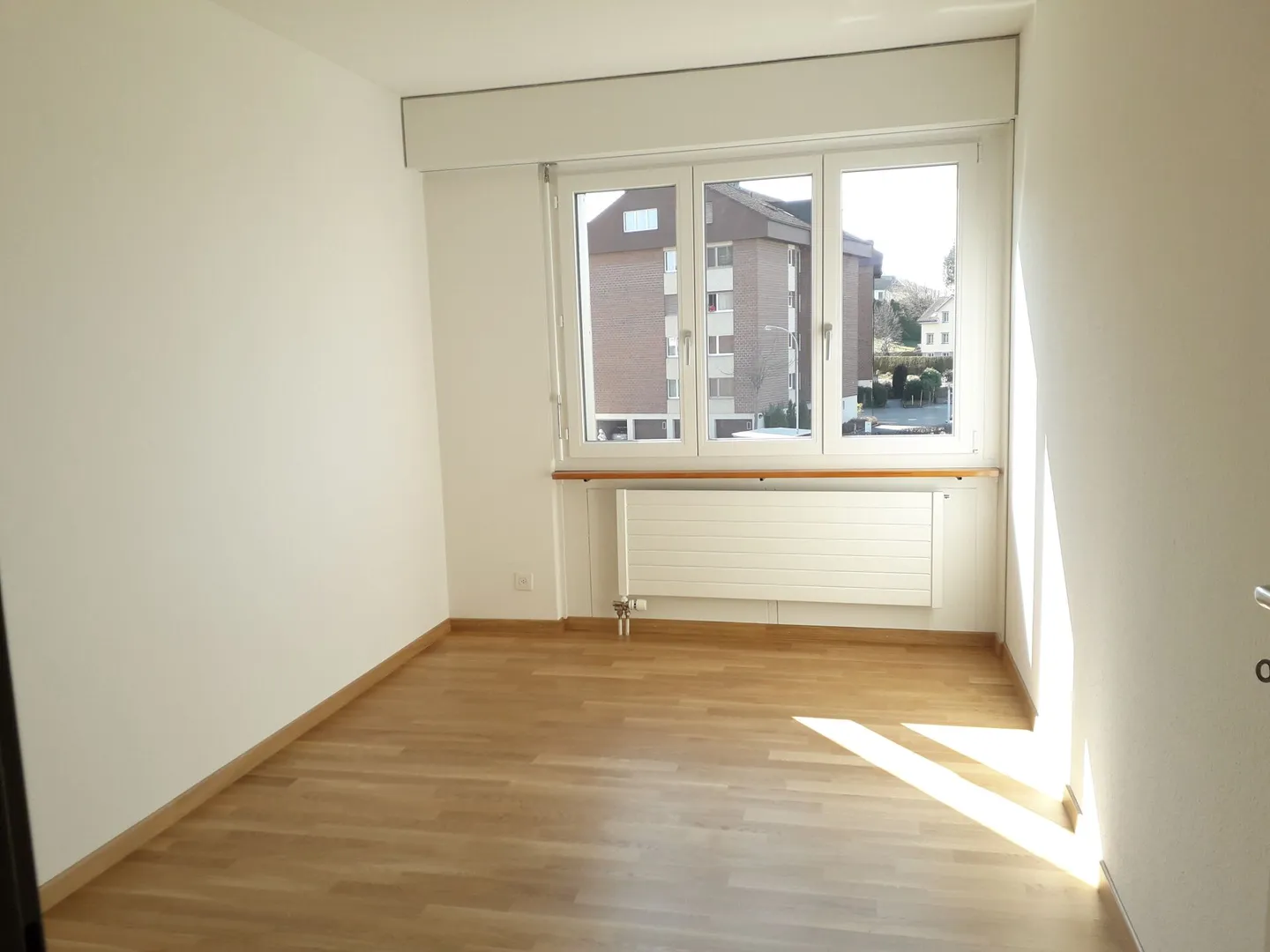 Charming spacious 3.0 room apartment on the 2nd floor - Photo 7 of 11