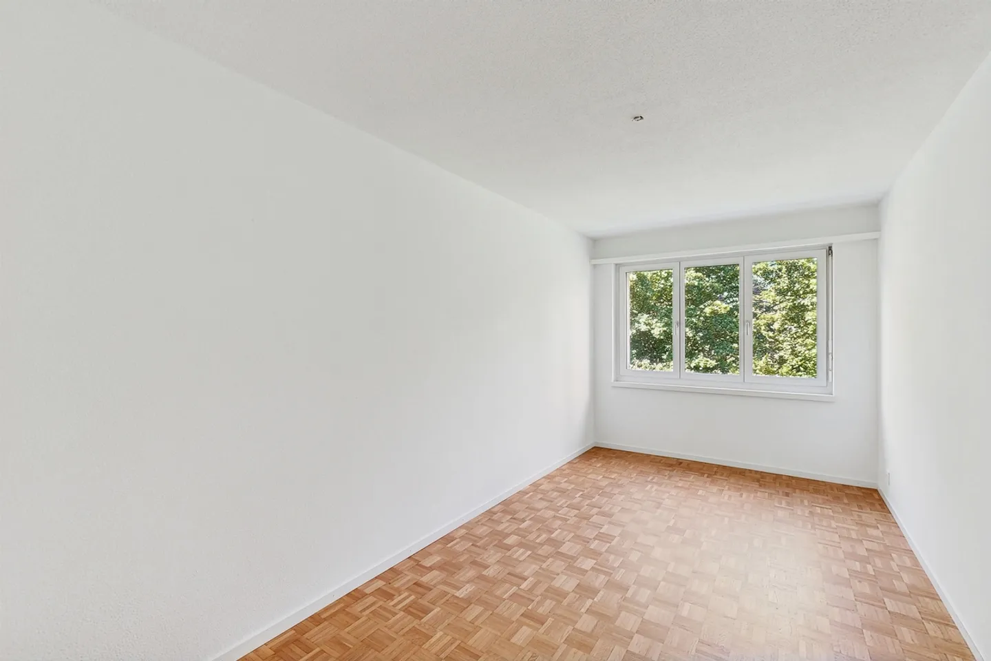 Vie moderne à Schwerzenbach fraîchement rénovée &amp; bien connectée! - Photo 8 sur 12