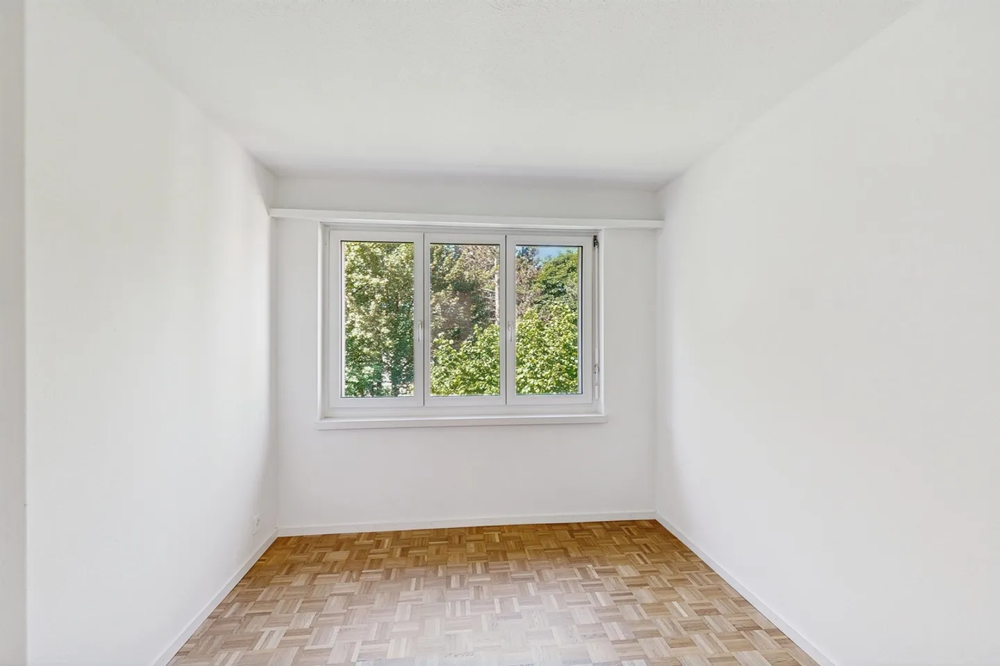 Vie moderne à Schwerzenbach fraîchement rénovée &amp; bien connectée! - Photo 5 sur 12