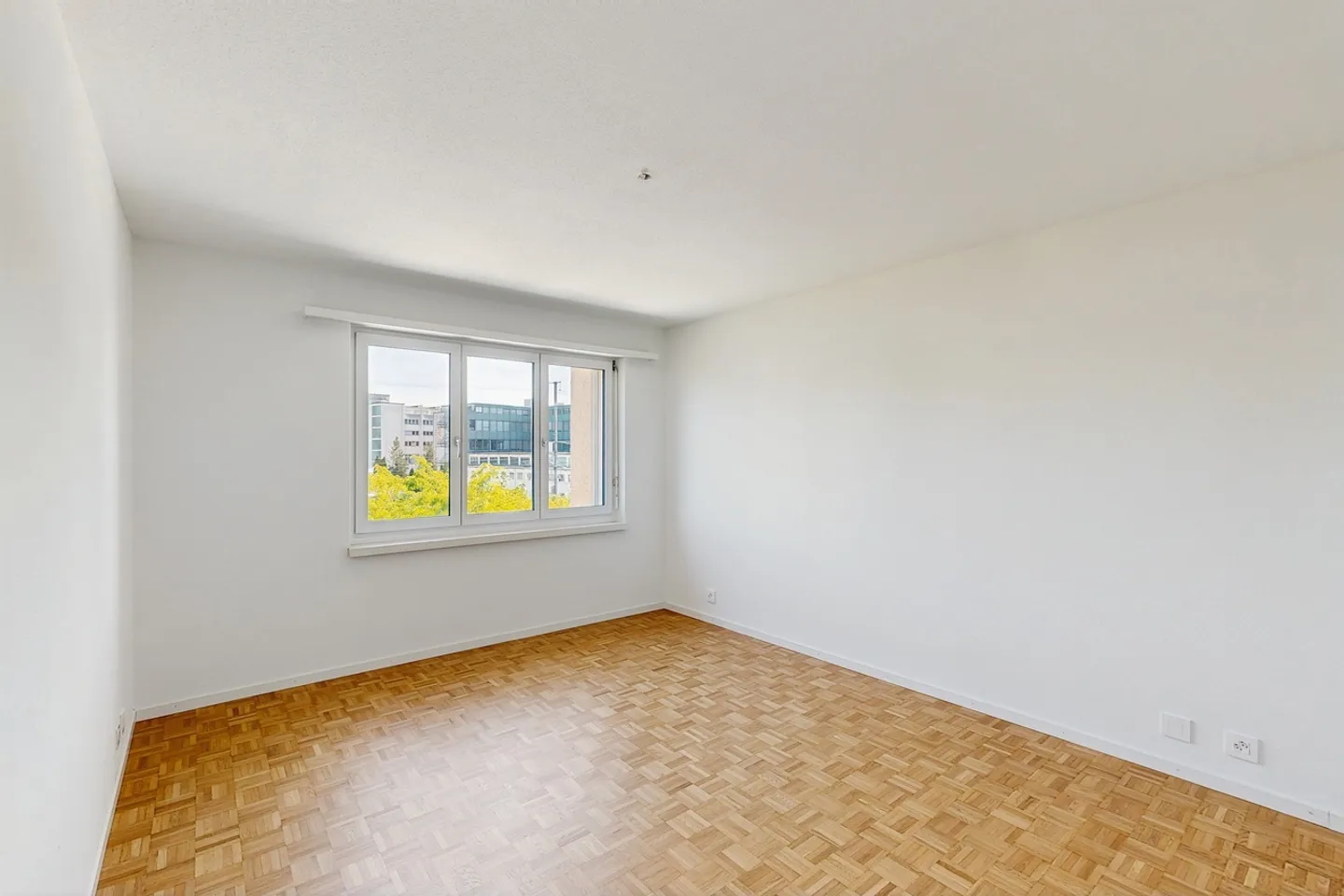 Vie moderne à Schwerzenbach fraîchement rénovée &amp; bien connectée! - Photo 6 sur 12