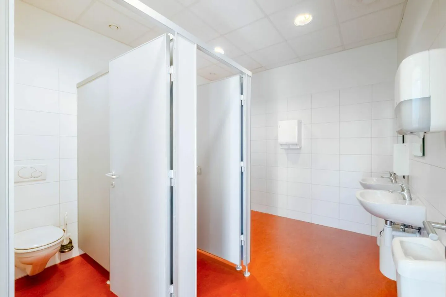 Bureau attrayant pour entreprises et agences - lumineux, moderne et zen... - Photo 11 sur 17