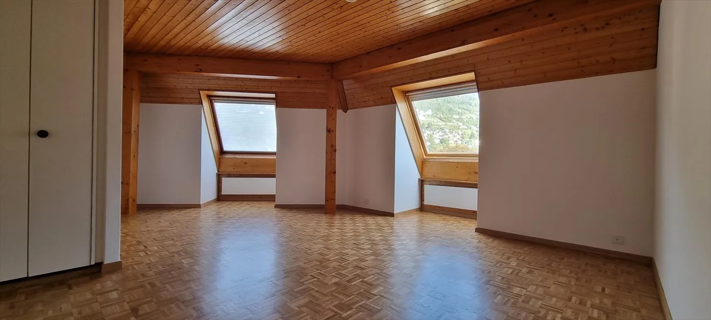 2.5 Room Apartment - Photo 3 of 6