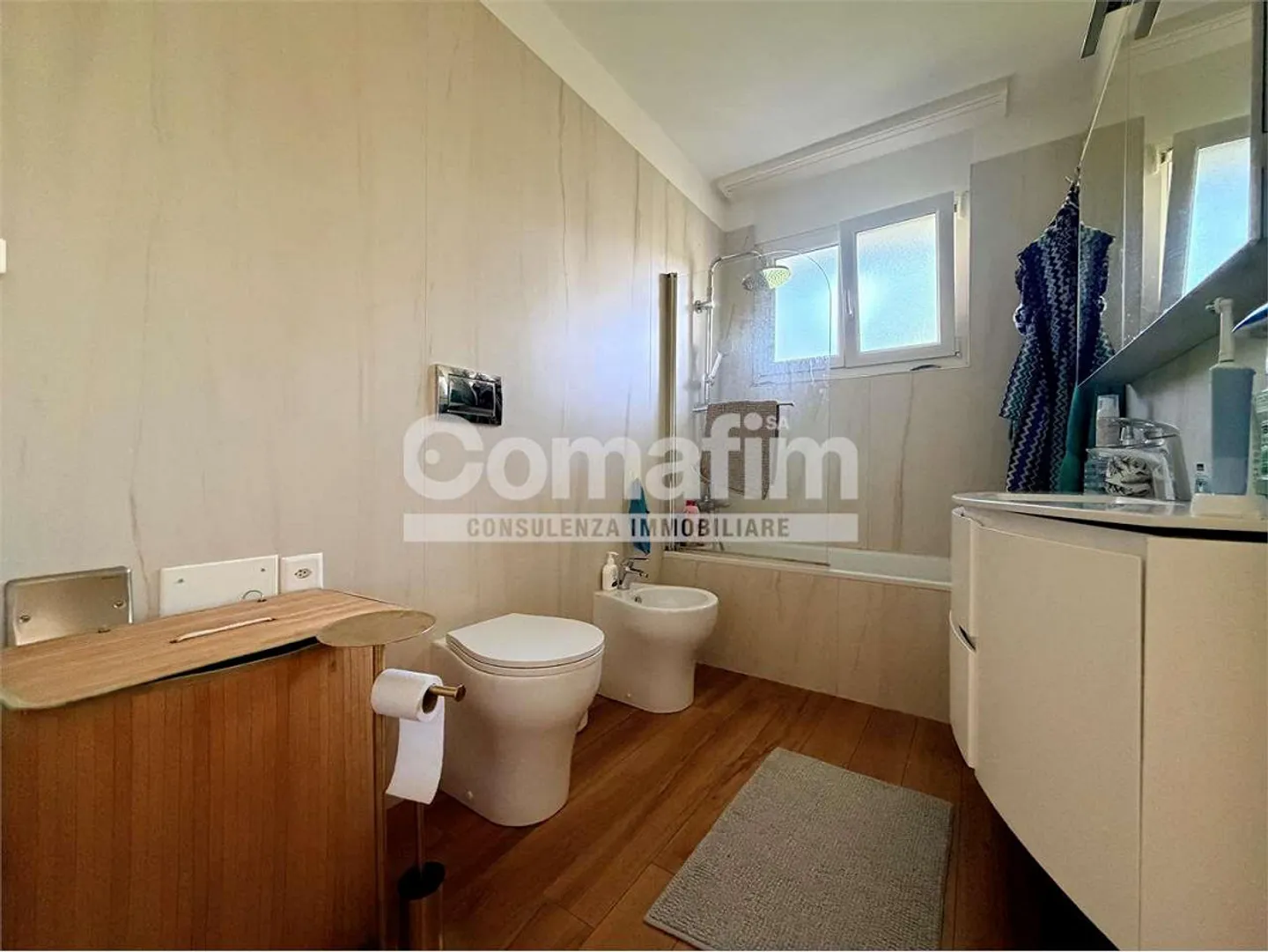 Viganello - Bright 3.5-room apartment with large terraces and parking - Photo 8 of 13