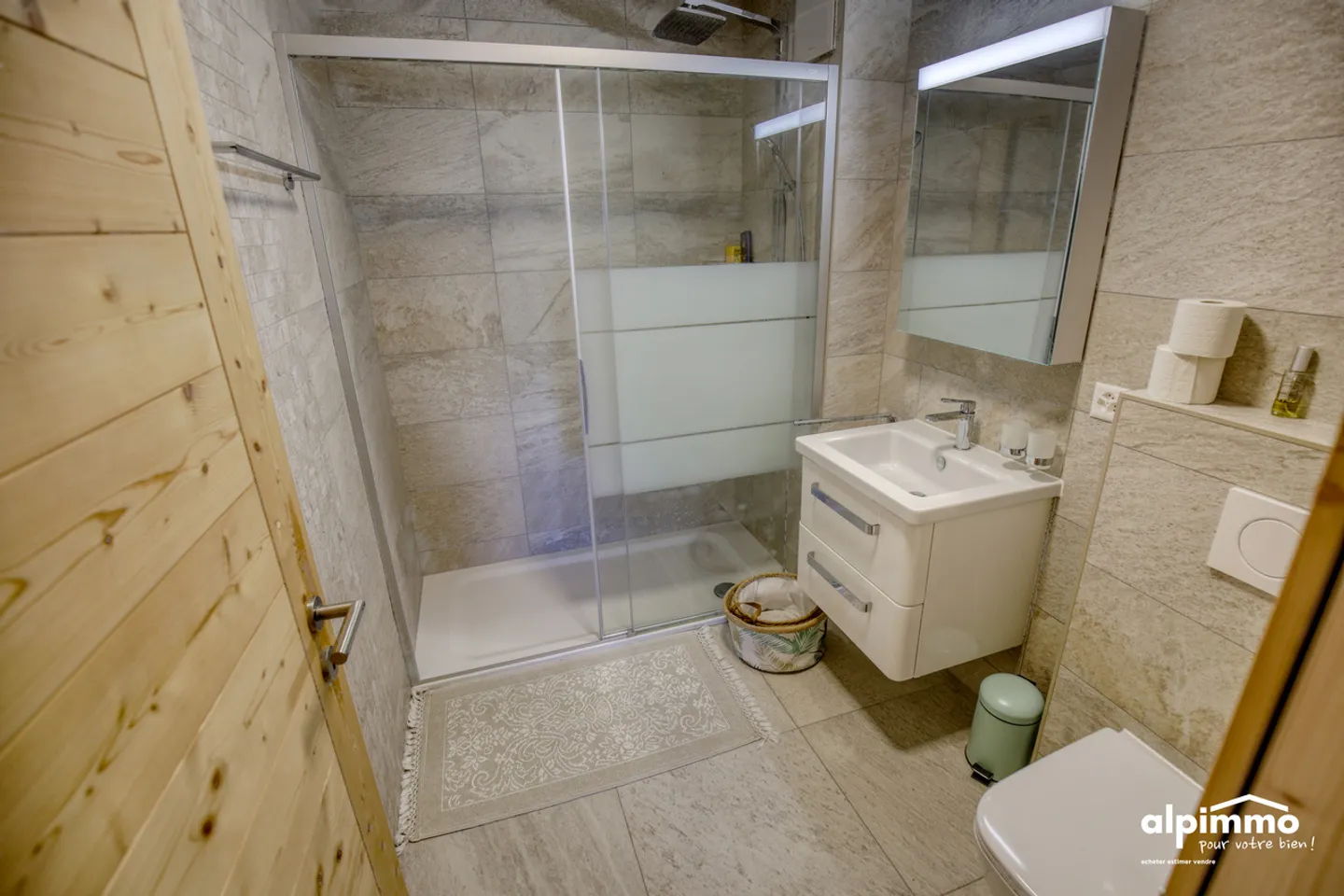 Appartement 3.5p de luxe en très bon état à vendre à Haute-Nenda - Photo 7 sur 12