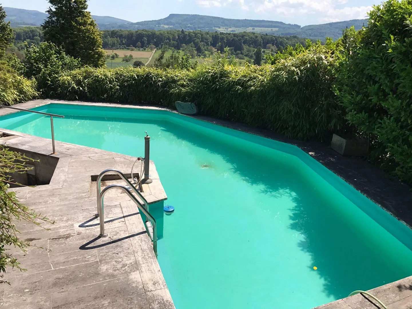 Freistehendes 7 1/2-Zimmer EFH mit Garage (3 AEP) und Pool am Rebberg - Foto 13 von 14