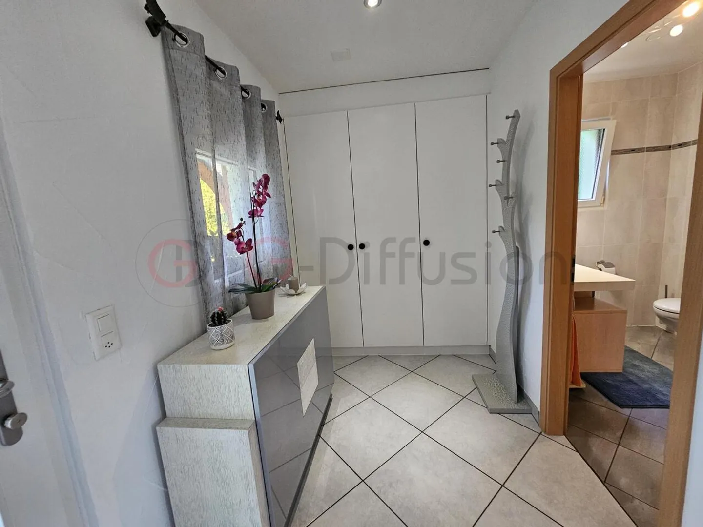 Magnifique villa individuelle avec un grand jardin - Photo 3 sur 8
