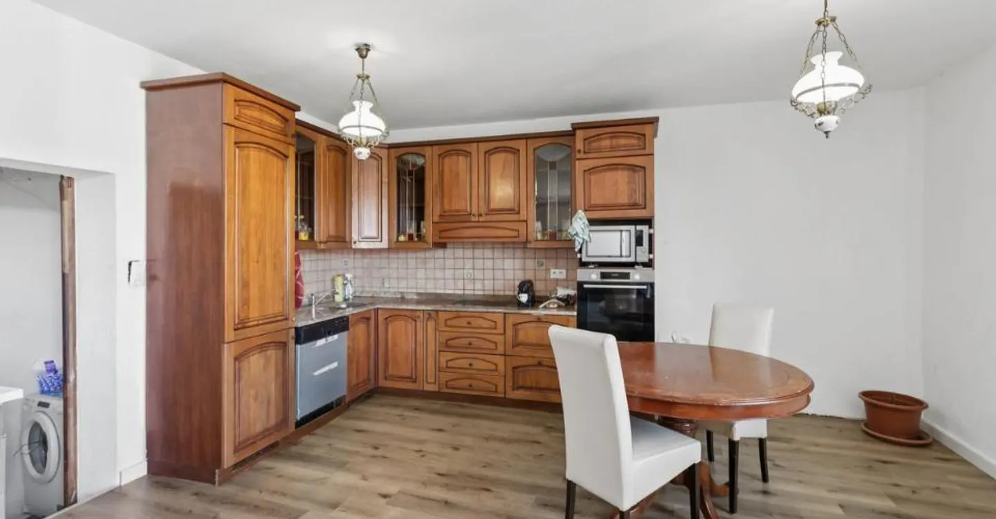 Spazioso appartamento di 5,5 locali con terrazza di 60 m2 a Lucens - Foto 1 di 8