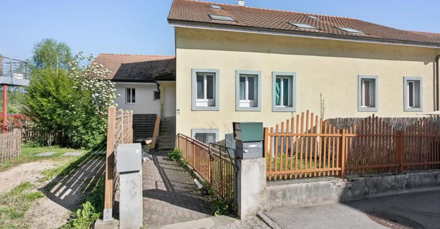 Spazioso appartamento di 5,5 locali con terrazza di 60 m2 a Lucens - Foto 6 di 8
