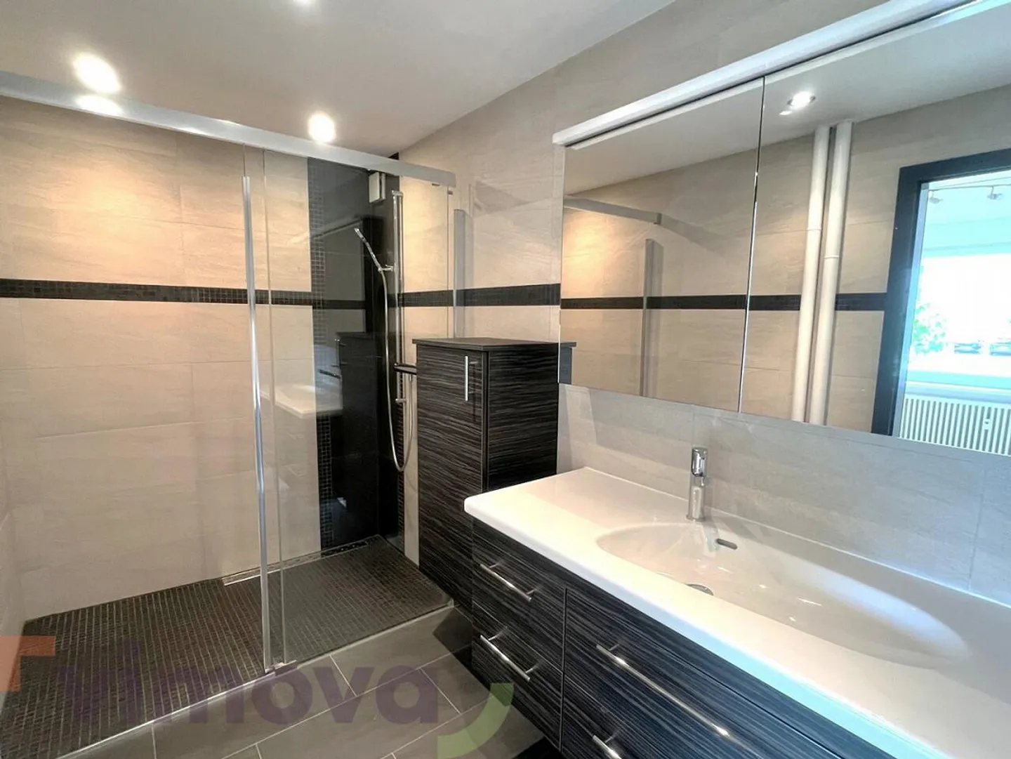 Appartement à vendre - Photo 6 sur 10