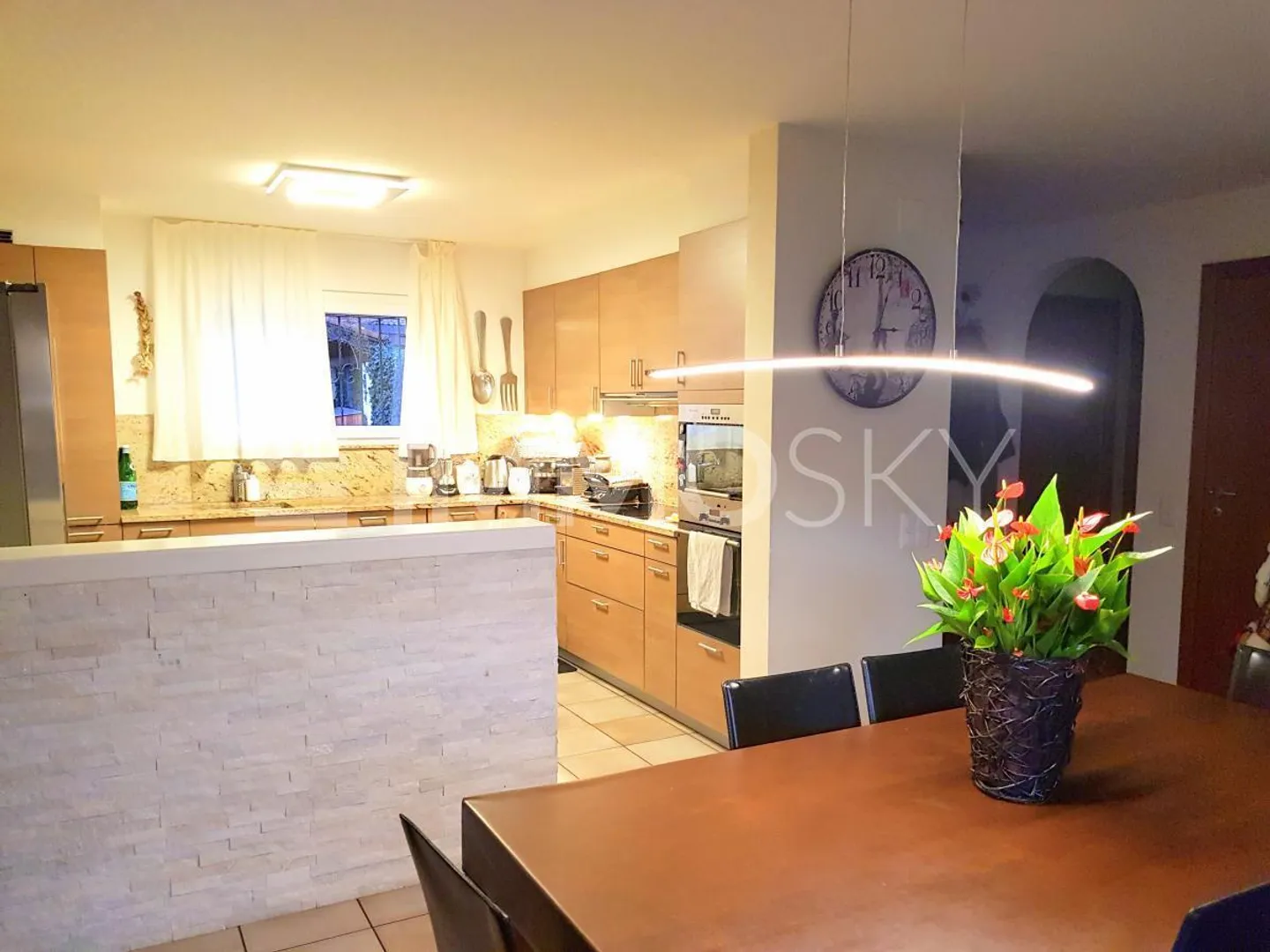 Delicious with garden, sun and spacious areas for your beautiful family - Photo 5 of 5