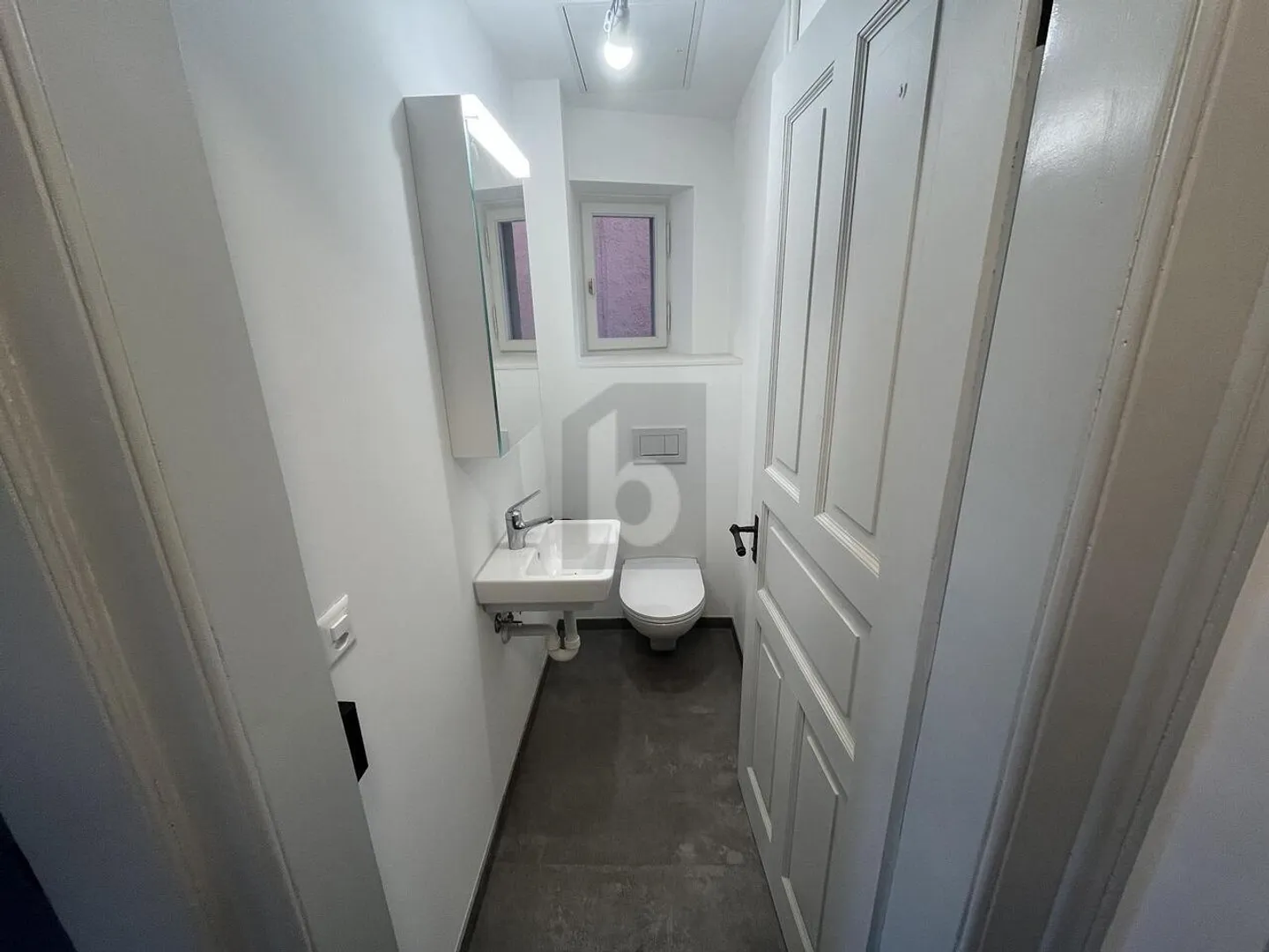 CHARM MEETS SPACE - ELEGANT AND SIMPLE - Photo 4 of 6