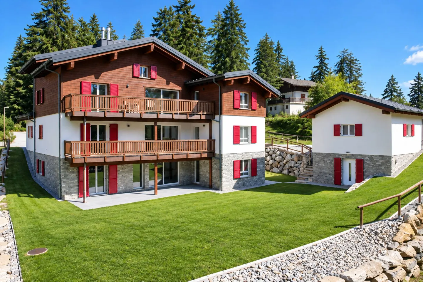 Chalet mit unabhängigen Wohnungen - Foto 1 von 13