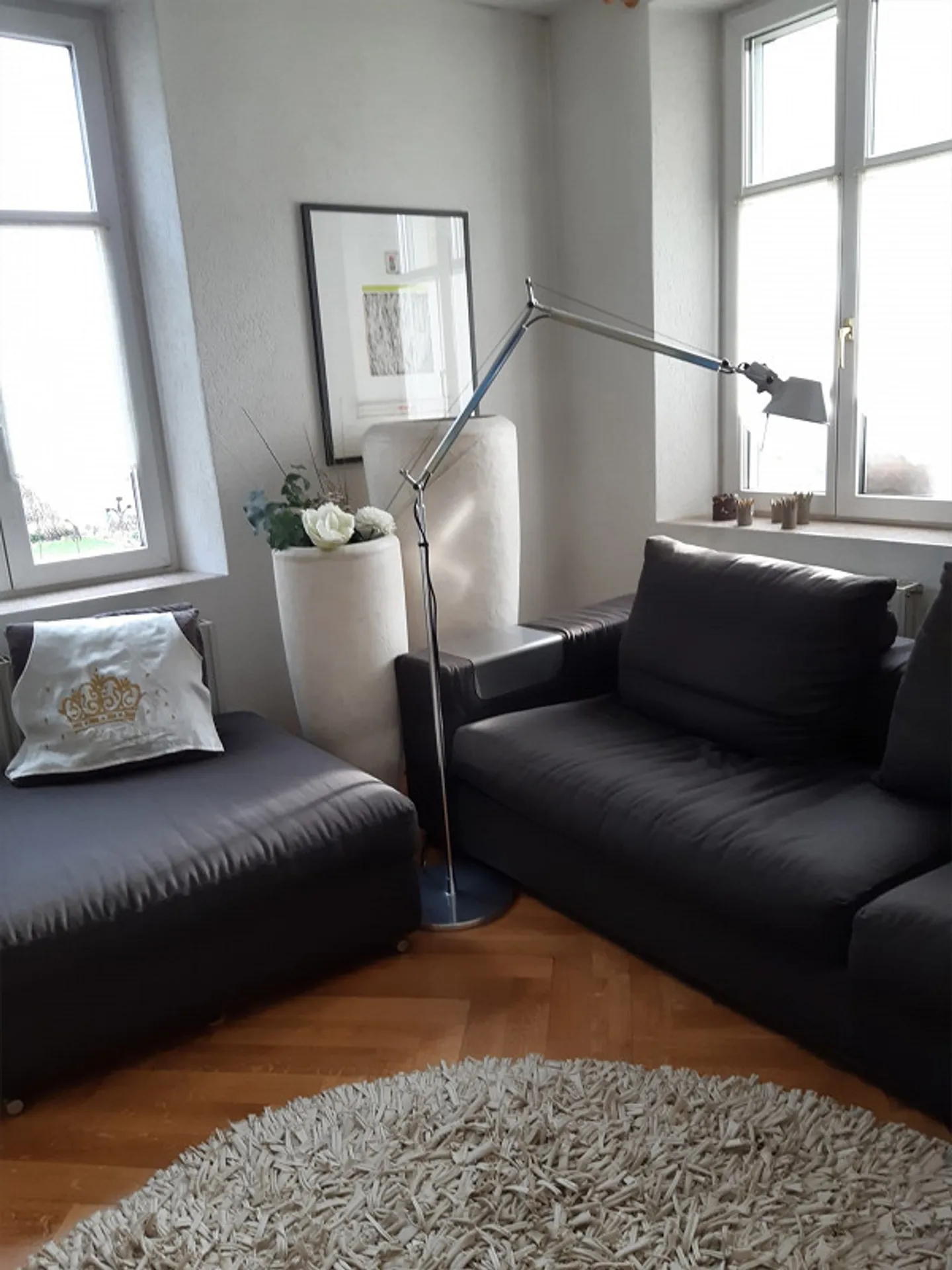 Appartamento d'epoca con 2 camere e bel giardino - Foto 5 di 6