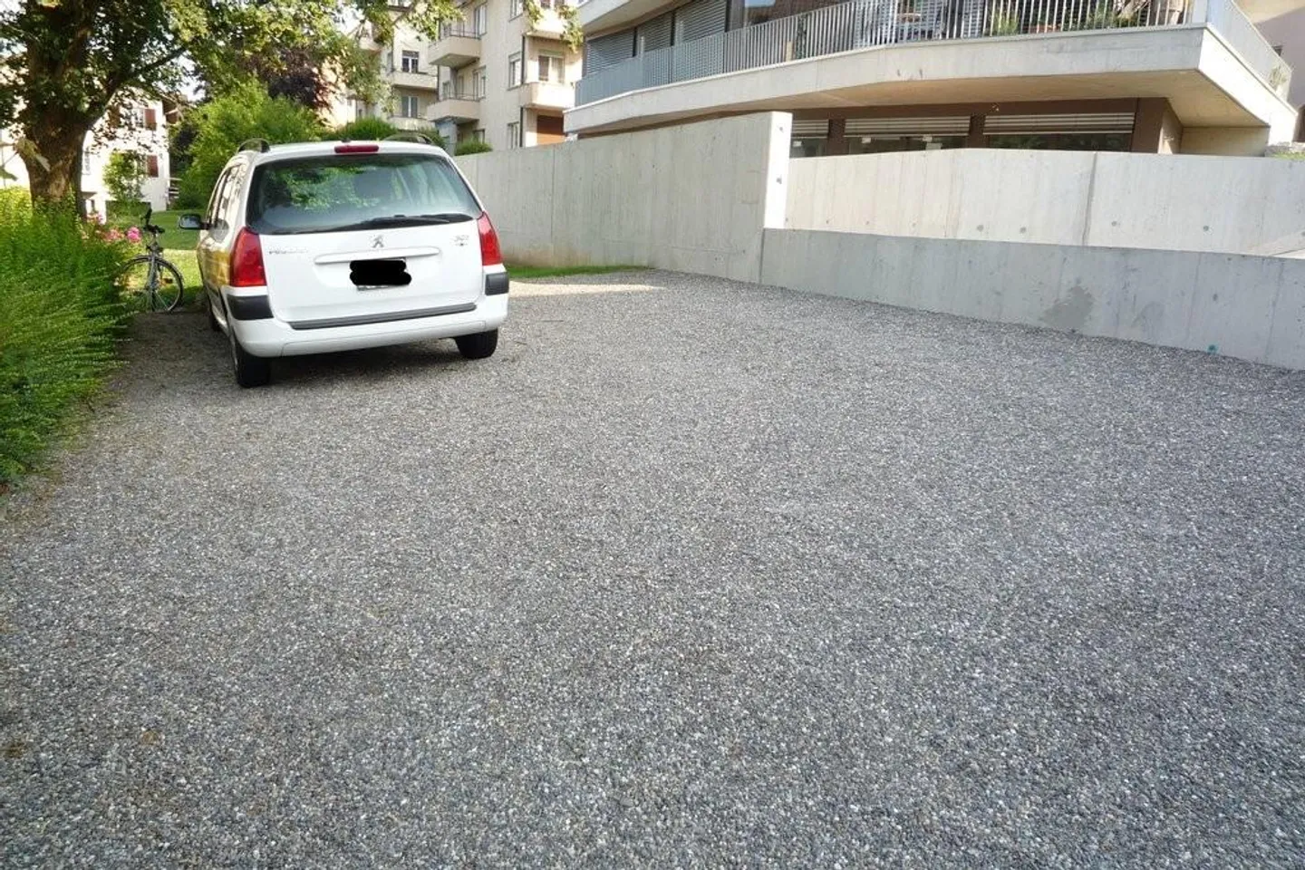 Posto auto in affitto - Foto 2 di 2