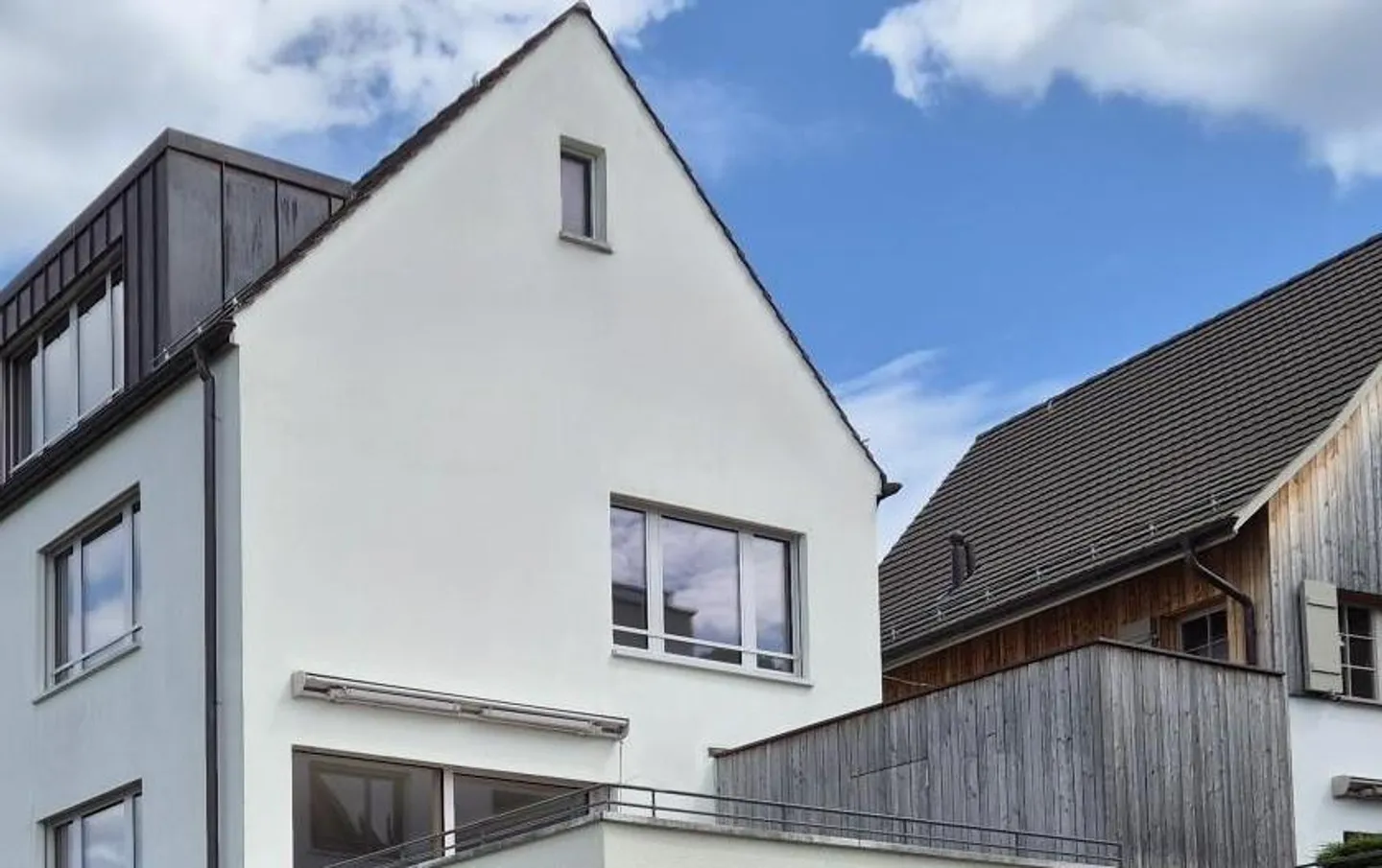 Exklusive Maisonette-Wohnung (inkl. 2 PP) mit voller Seesicht - Foto 1 von 23