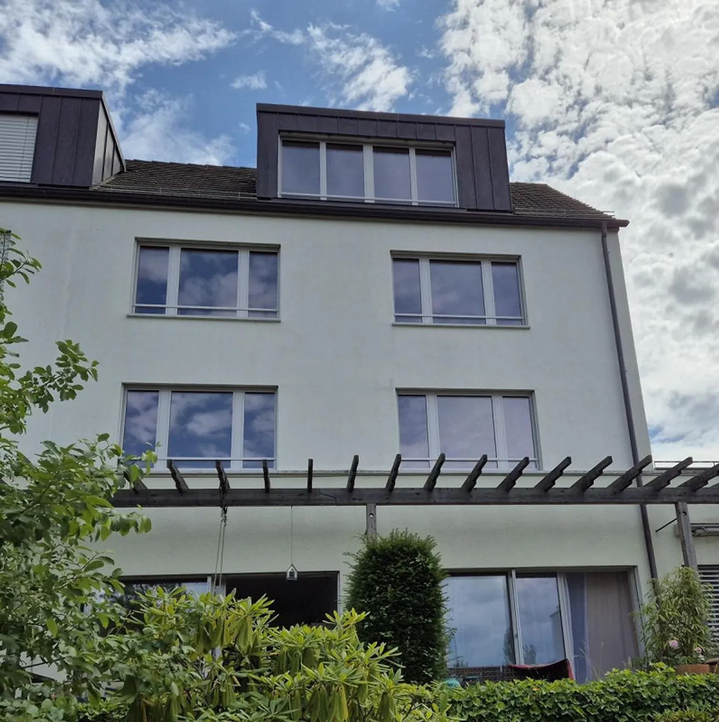 Exklusive Maisonette-Wohnung (inkl. 2 PP) mit voller Seesicht - Foto 2 von 23