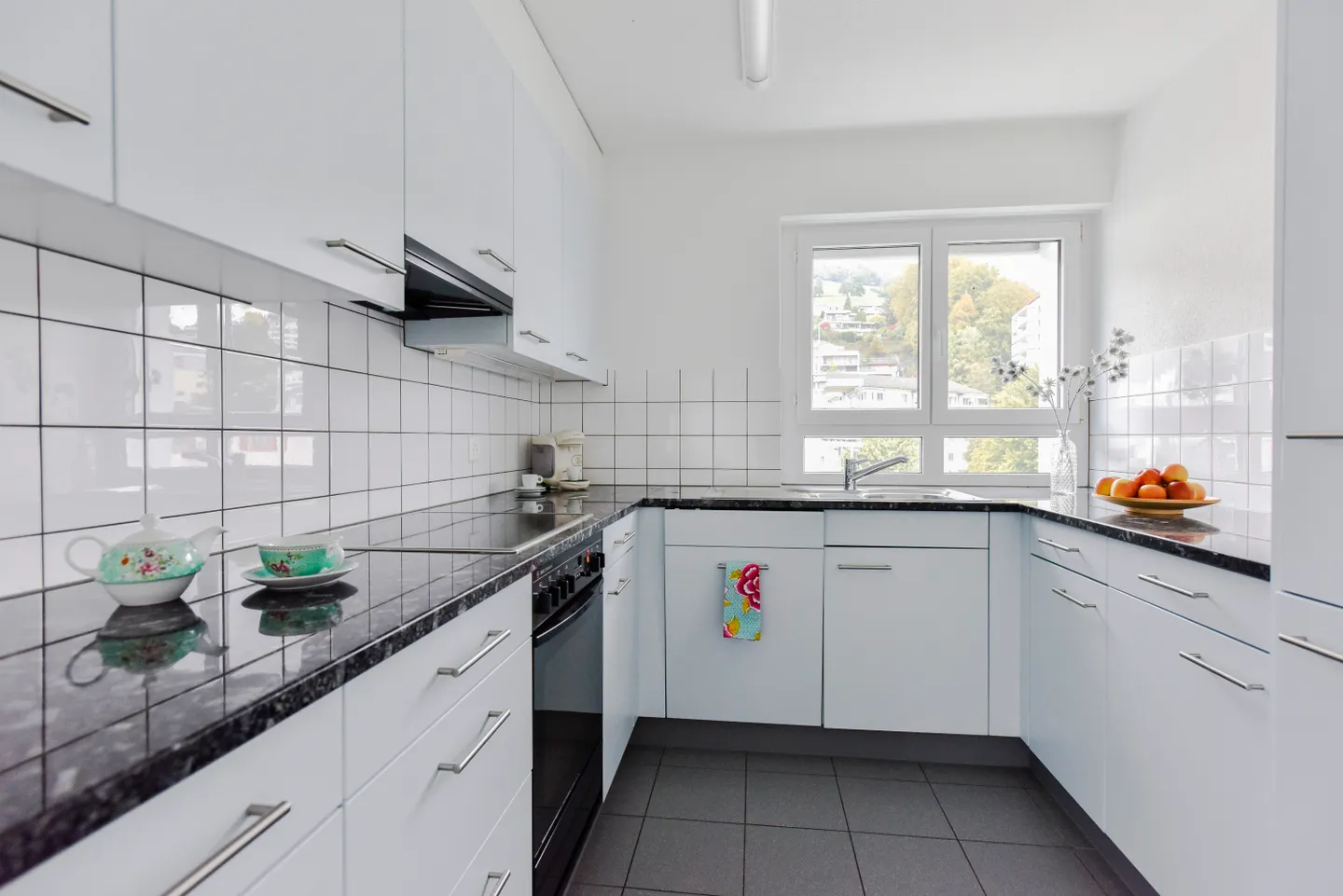 Nice apartment with balcony - Photo 4 of 9