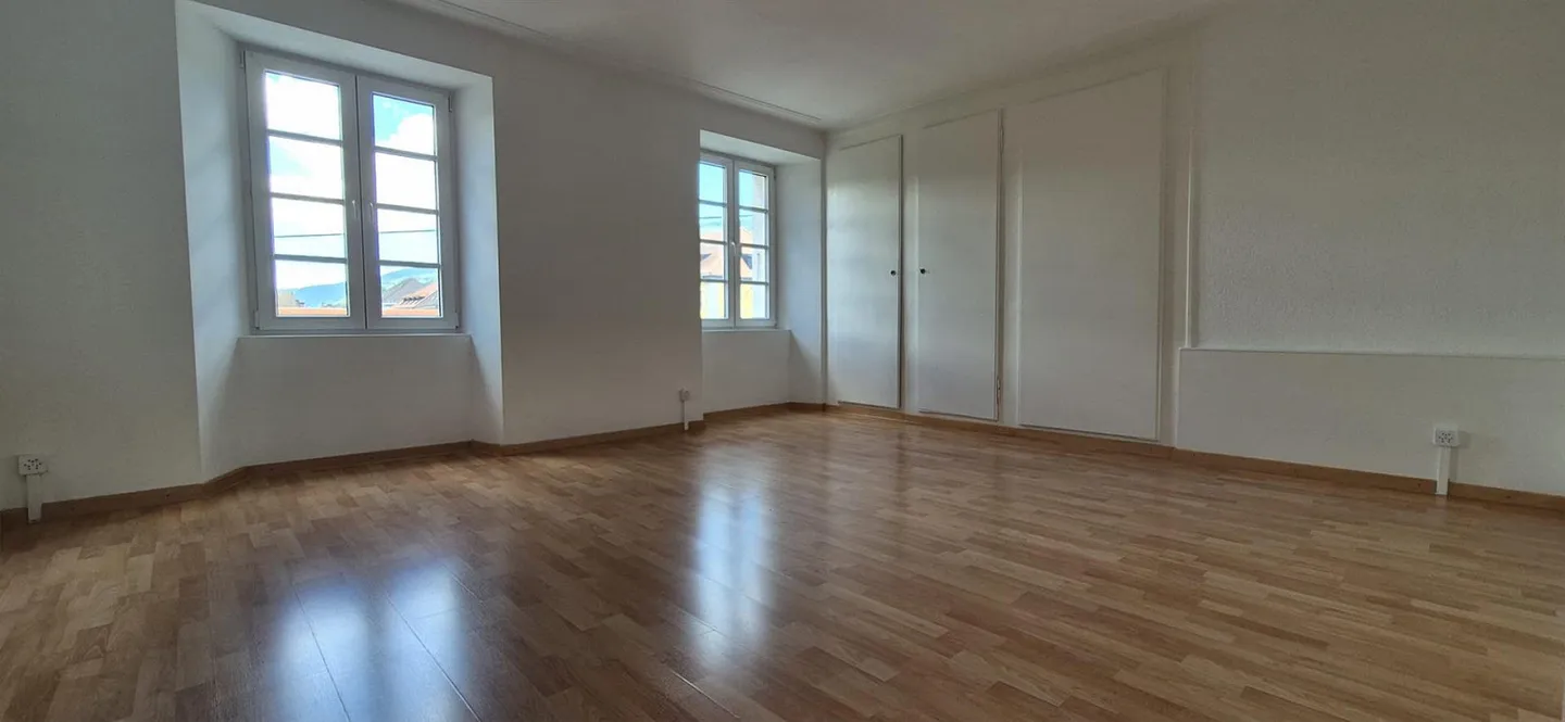 Geräumige Wohnung mit grosser Terrasse - Foto 2 von 10