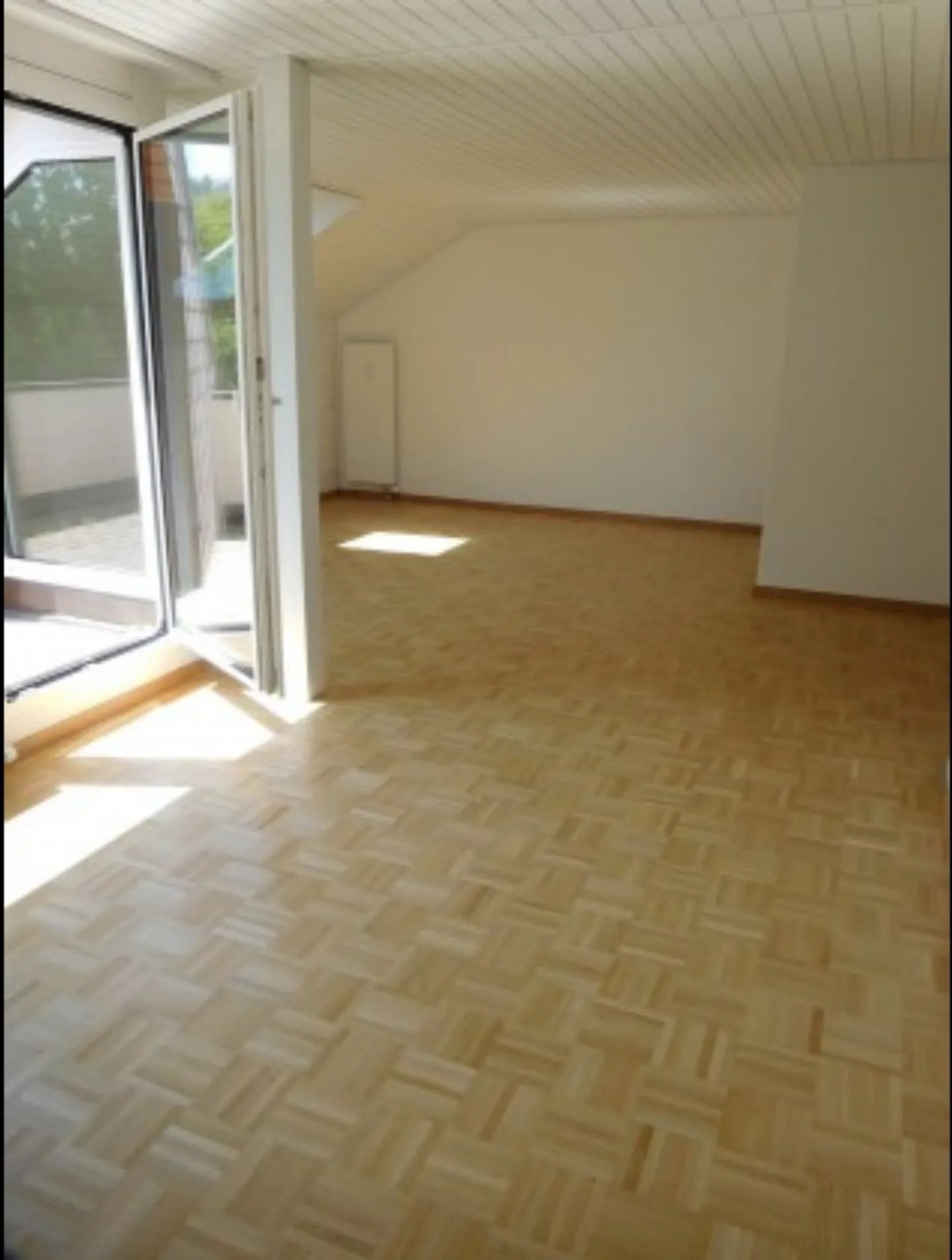 Geräumige 3.5-Zimmerwohnung - Foto 2 von 9