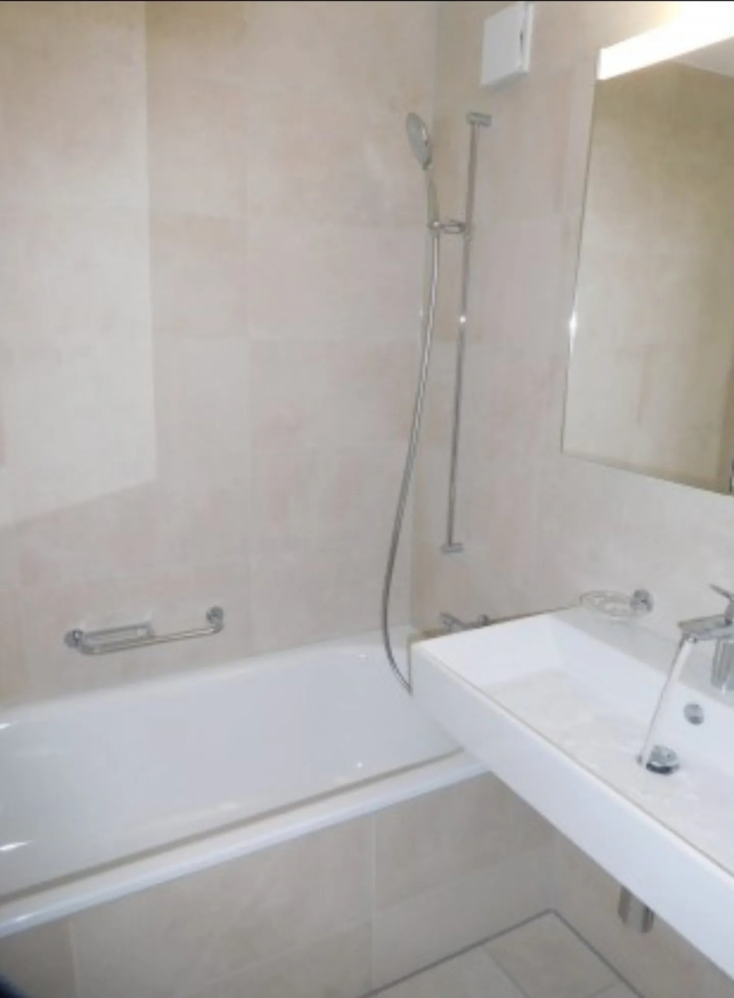 Geräumige 3.5-Zimmerwohnung - Foto 3 von 9