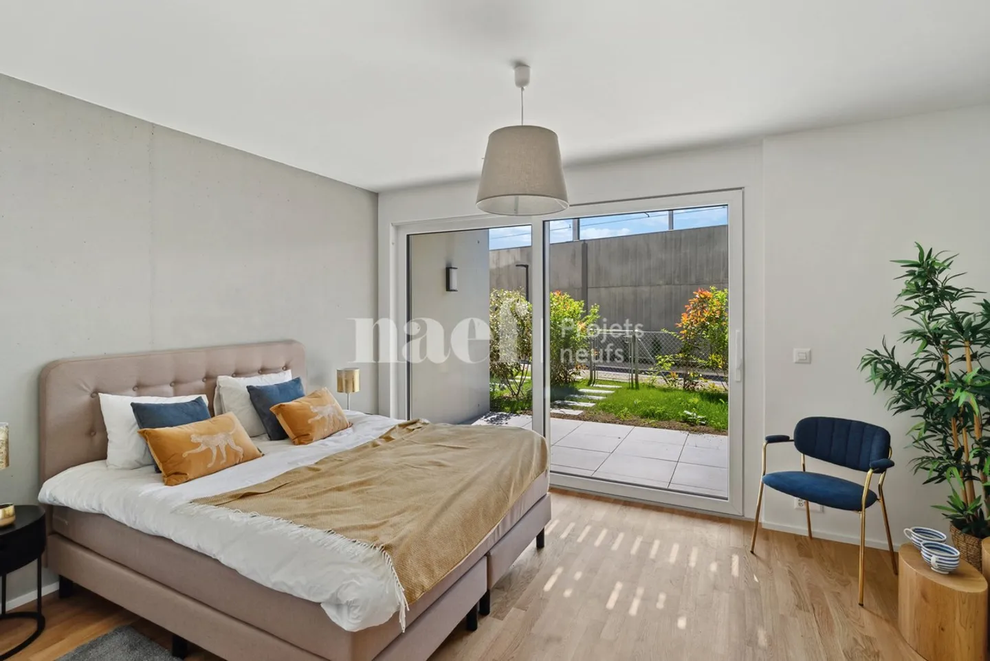 Modern Duplex in Bella Vista - Photo 4 of 5