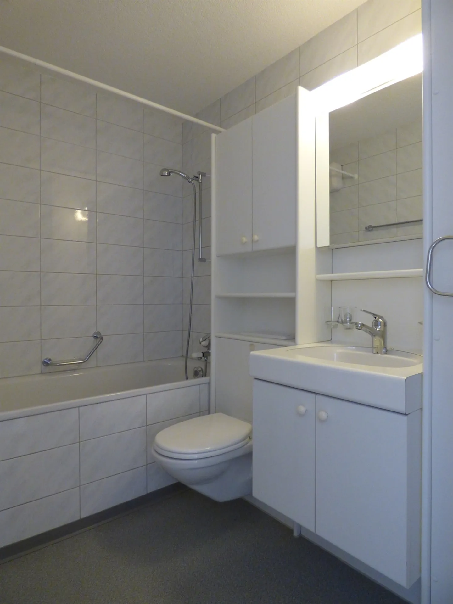 Near Kesslerplatz - Photo 4 of 5