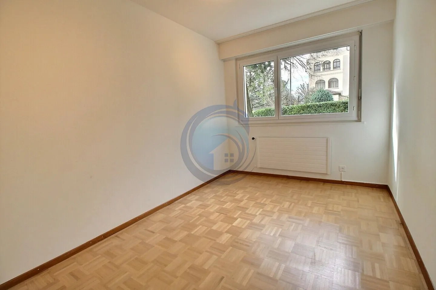 MAGNIFICO APPARTAMENTO DI 6 CAMERE CON GIARDINO PRIVATO - Foto 7 di 20
