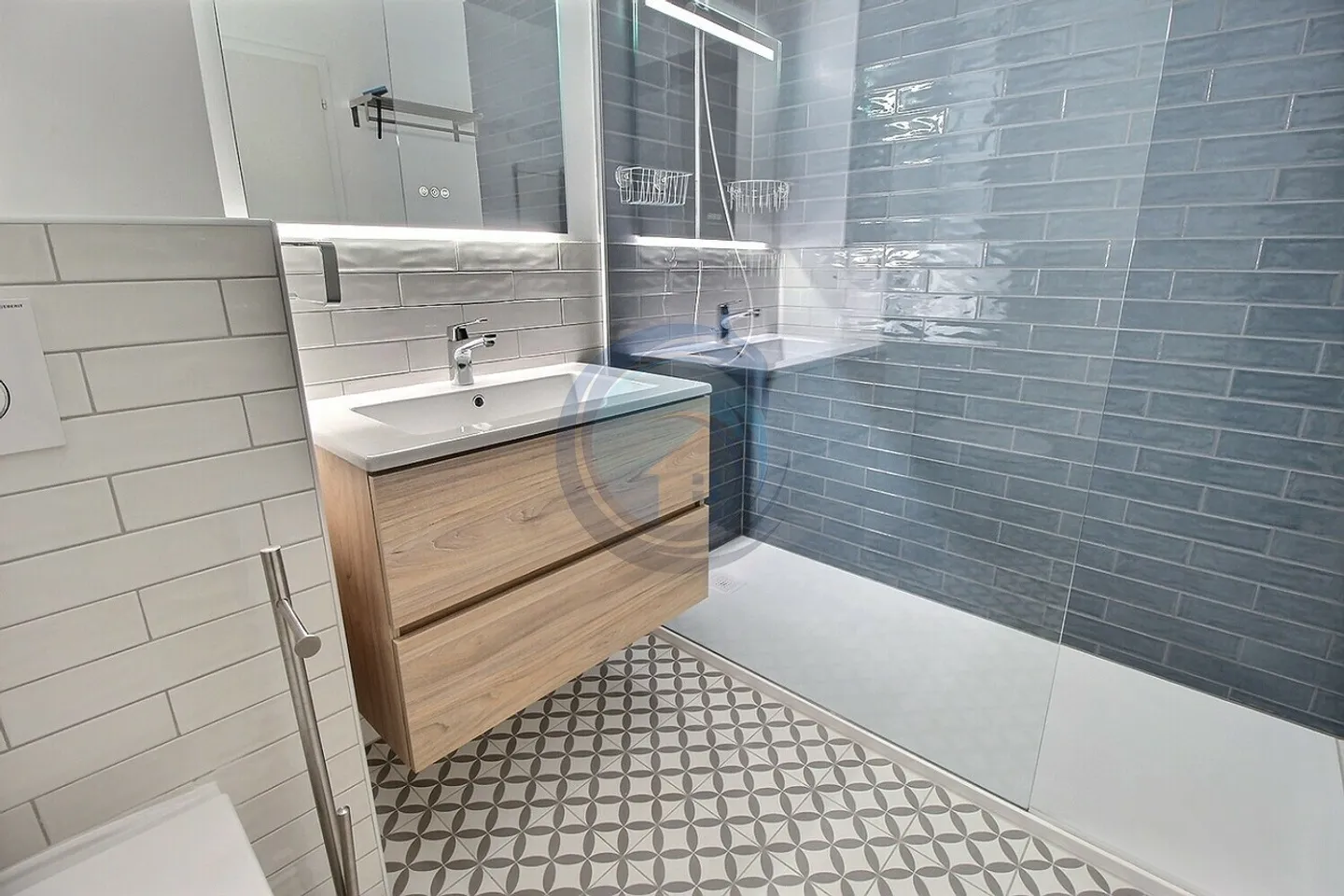 MAGNIFICO APPARTAMENTO DI 6 CAMERE CON GIARDINO PRIVATO - Foto 13 di 20