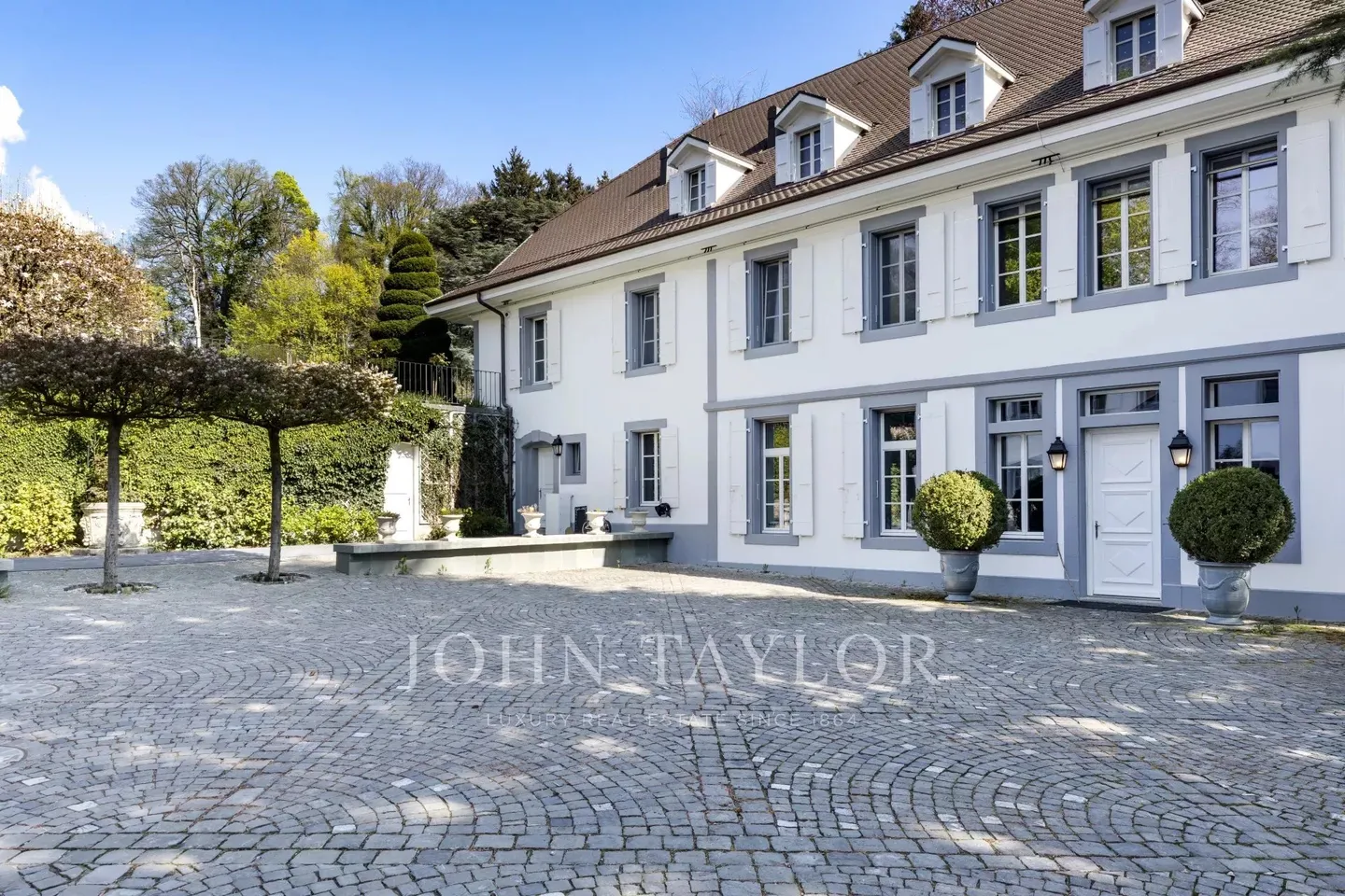 Magnifico palazzo completamente ristrutturato - Foto 4 di 16