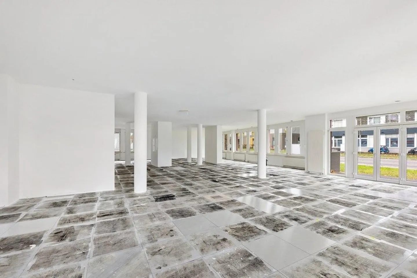 Attractive office space in the heart of Dübendorf for rent! - Photo 8 of 10