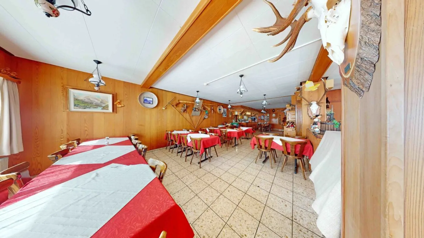 Hotel Pension Alpenrose with 2 Restaurants and Ski Lift in Saxeten - Photo 8 of 12