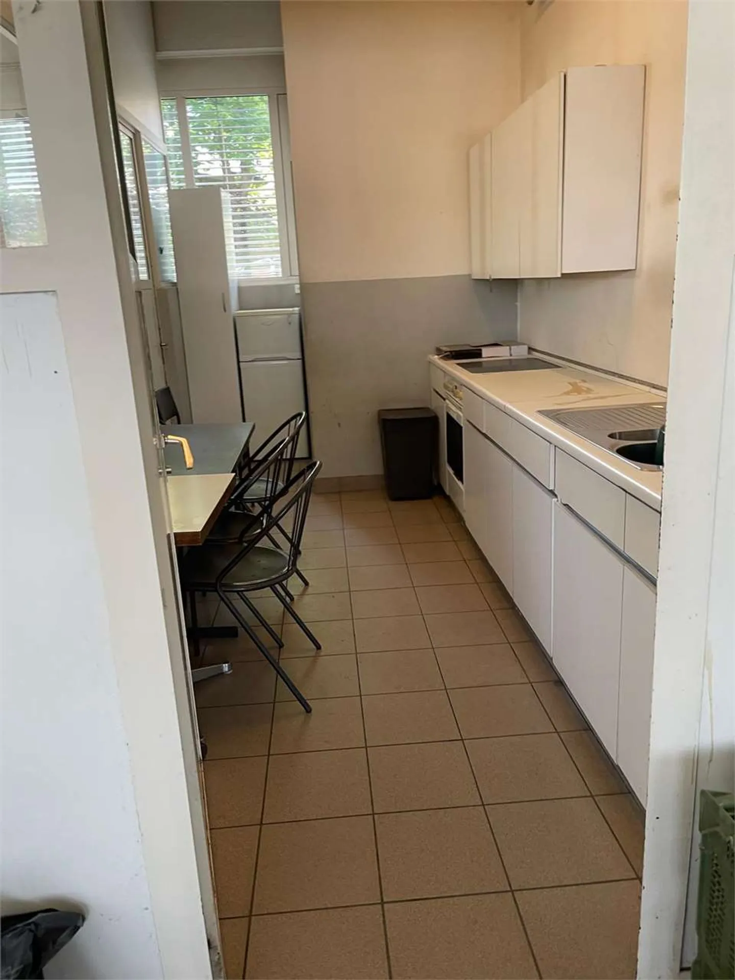 Wir bieten Gewerbeflächen an, die in PPP unterteilt werden können - Foto 10 di 13