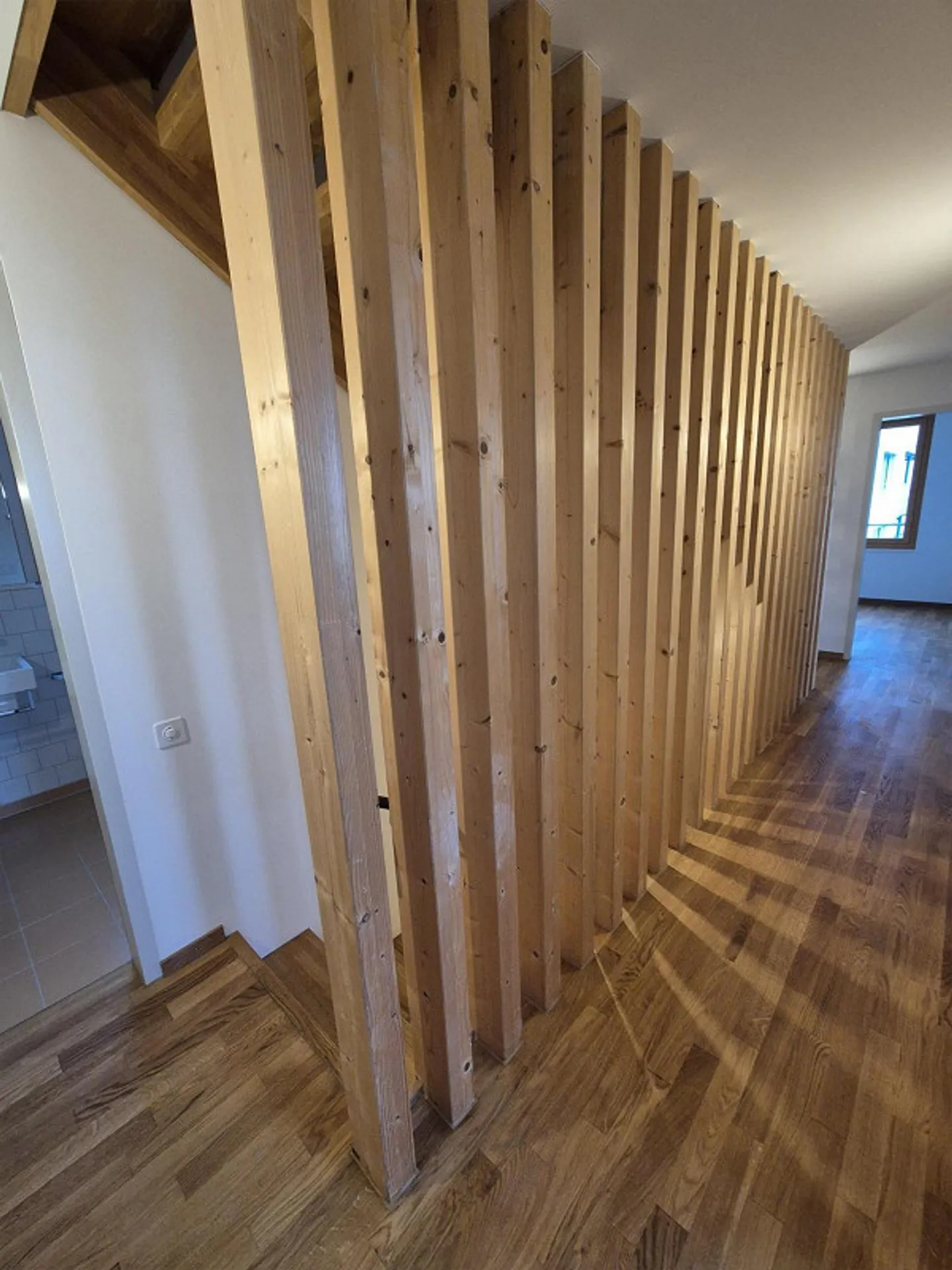 Exklusive Maisonette-Wohnung (inkl. 2 PP) mit voller Seesicht - Foto 10 von 23