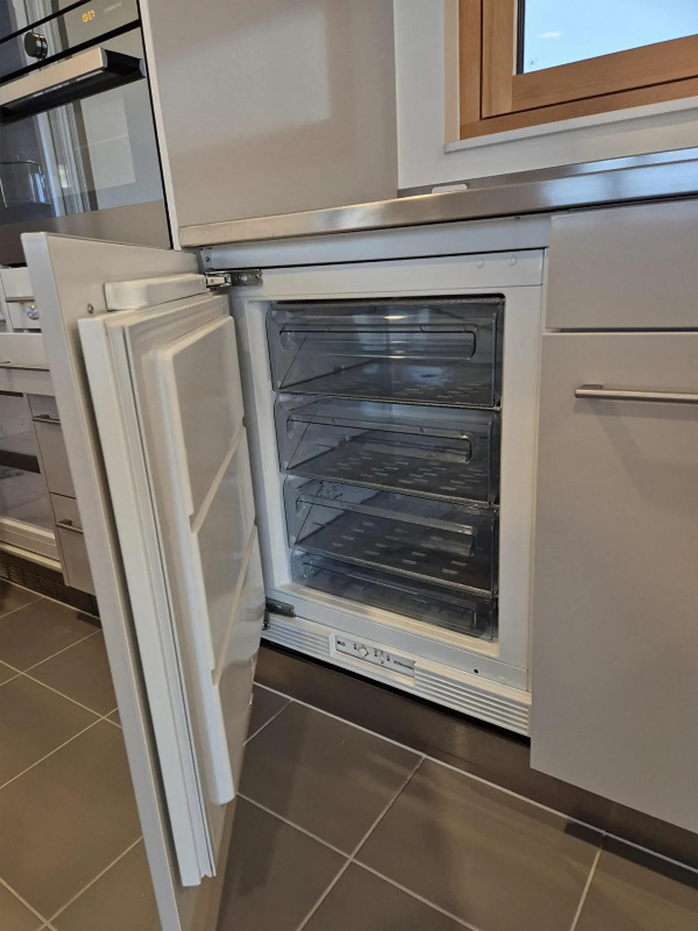 Exklusive Maisonette-Wohnung (inkl. 2 PP) mit voller Seesicht - Foto 22 von 23