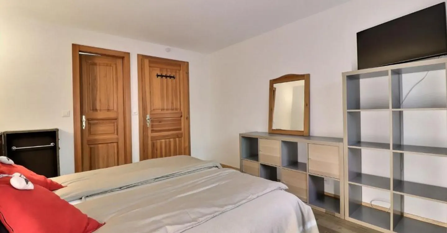 Appartement Charmant à Villars - Photo 3 sur 10