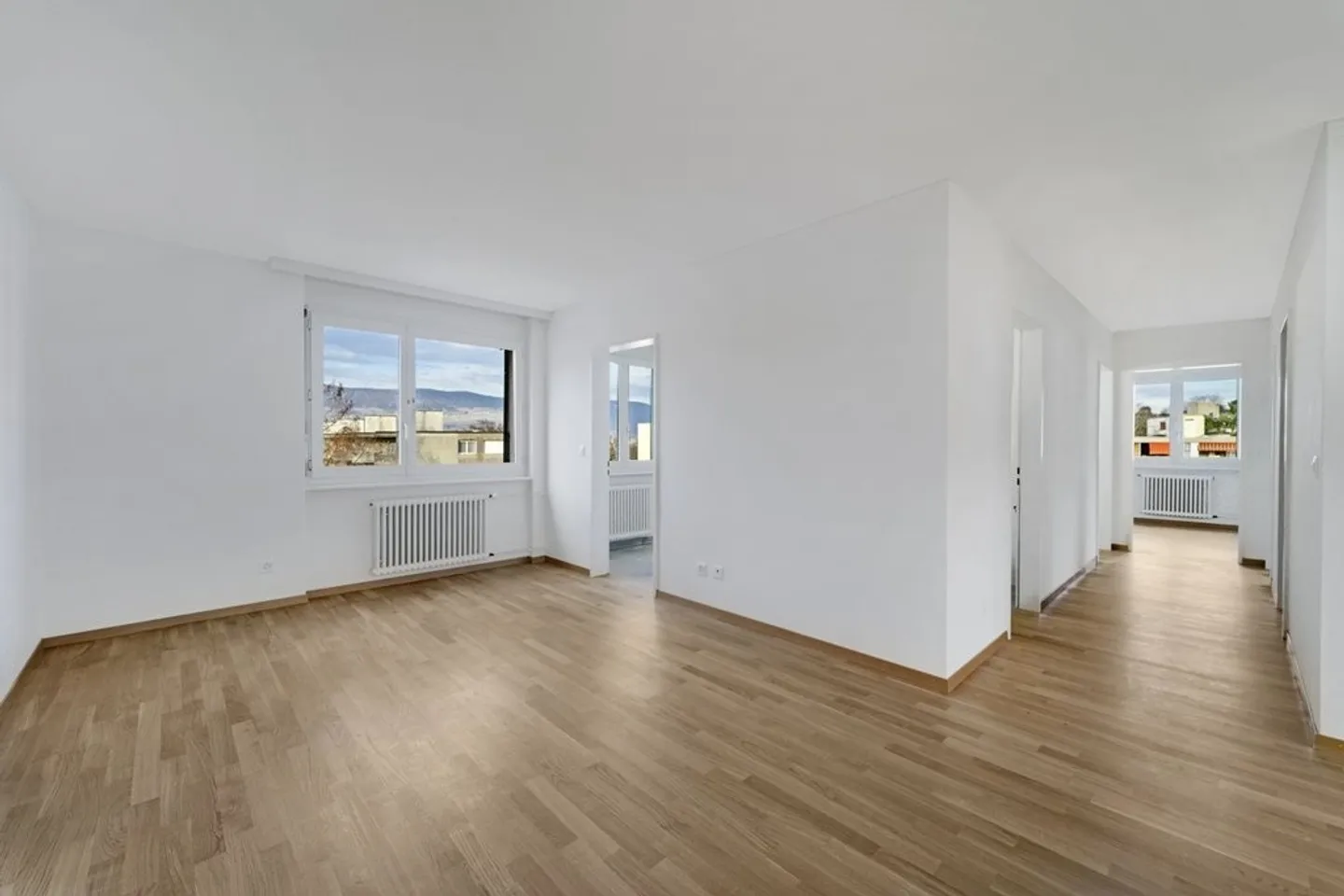 Treat yourself to a renovated apartment in 2017! - Photo 3 of 10