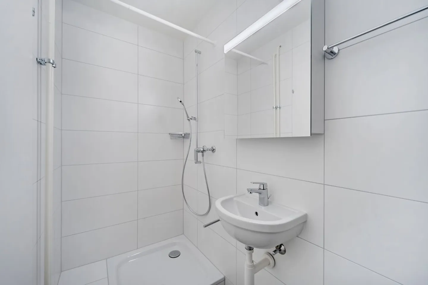 Treat yourself to a renovated apartment in 2017! - Photo 8 of 10