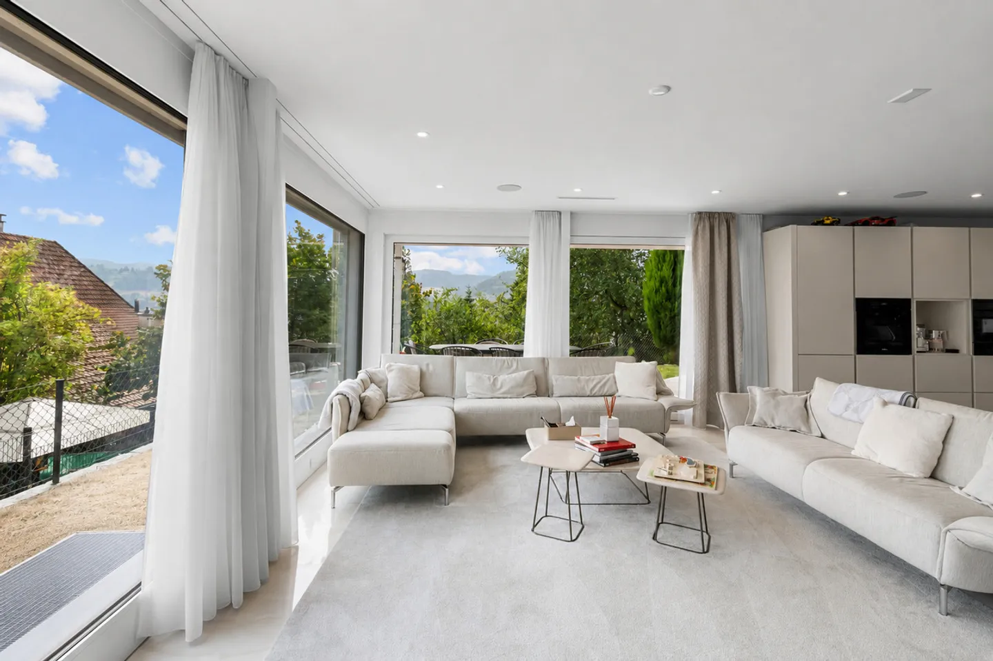 Maison individuelle neuve avec piscine et vue panoramique - Photo 3 sur 7