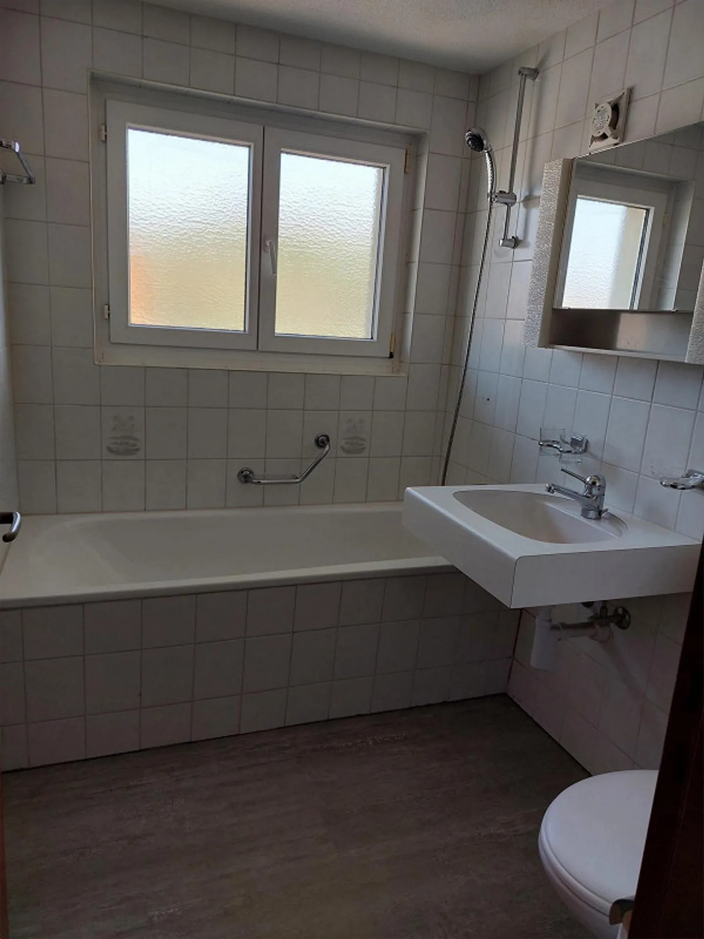 Renovierte Wohnung mit Balkon - Foto 4 von 6